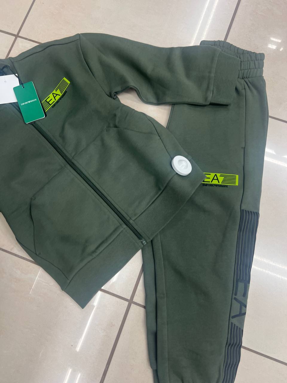 Outlet Фото Outlet