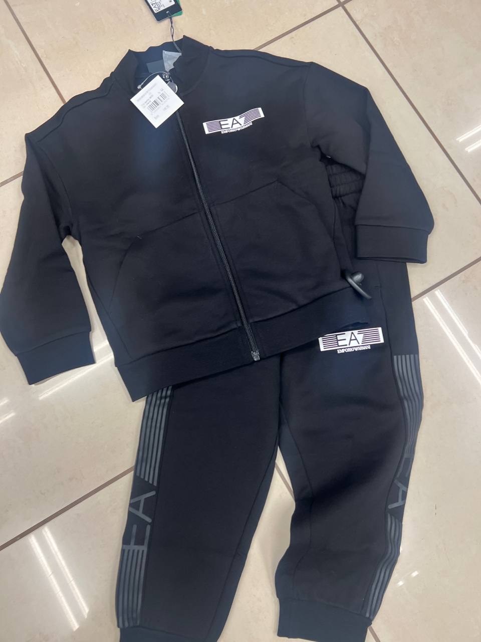 Outlet Фото Outlet