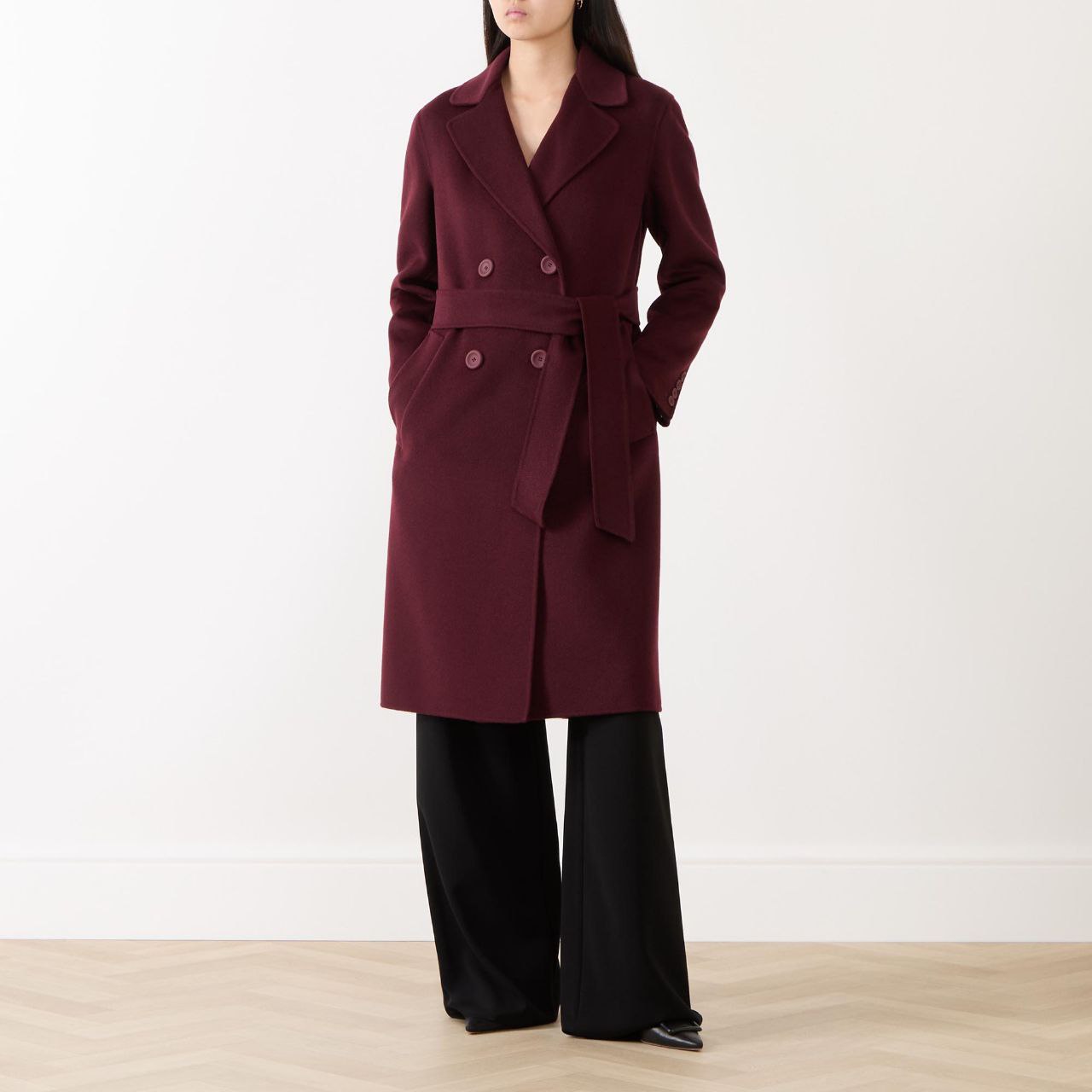 Outlet Фото Outlet