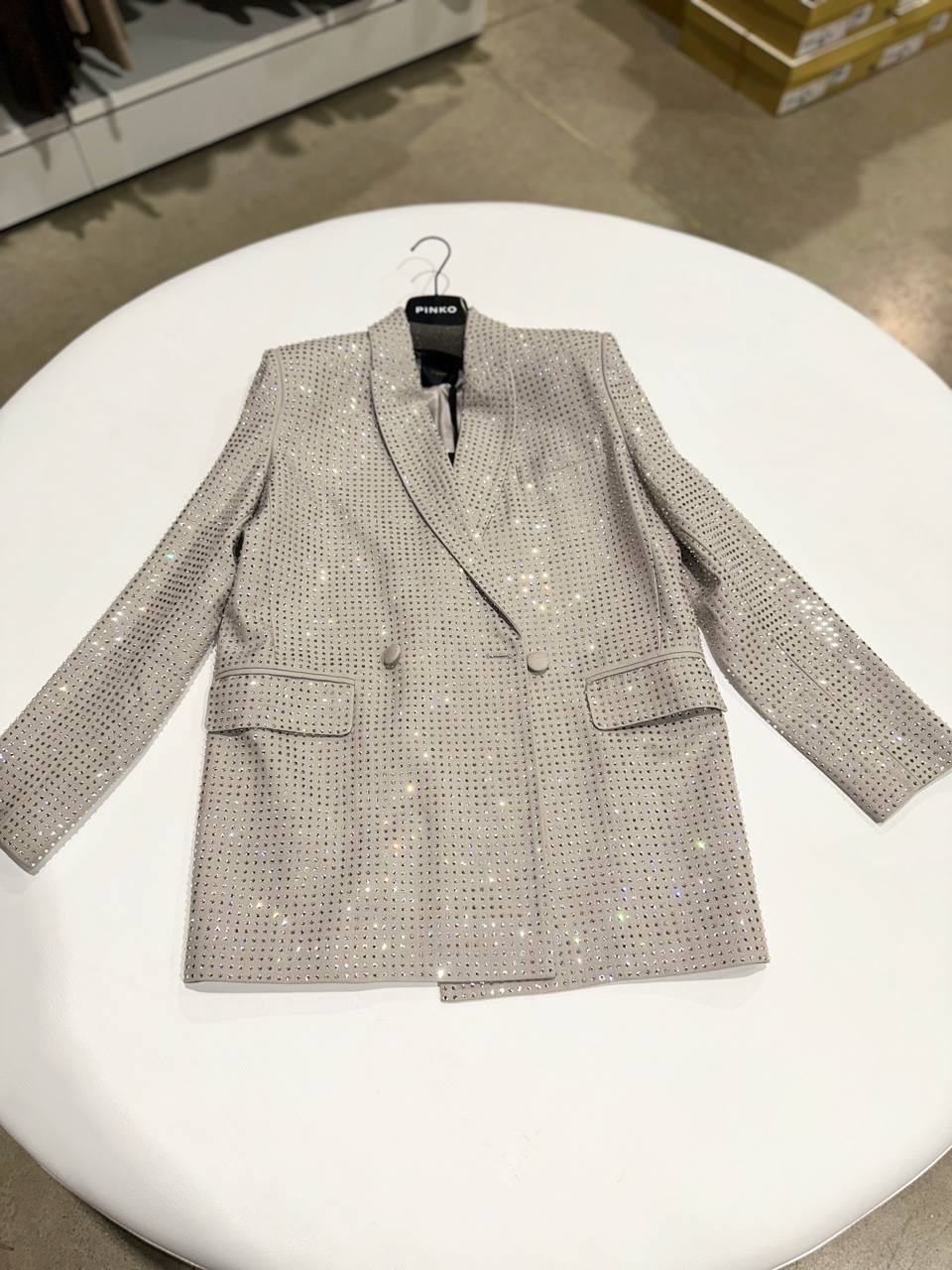 Outlet Фото Outlet