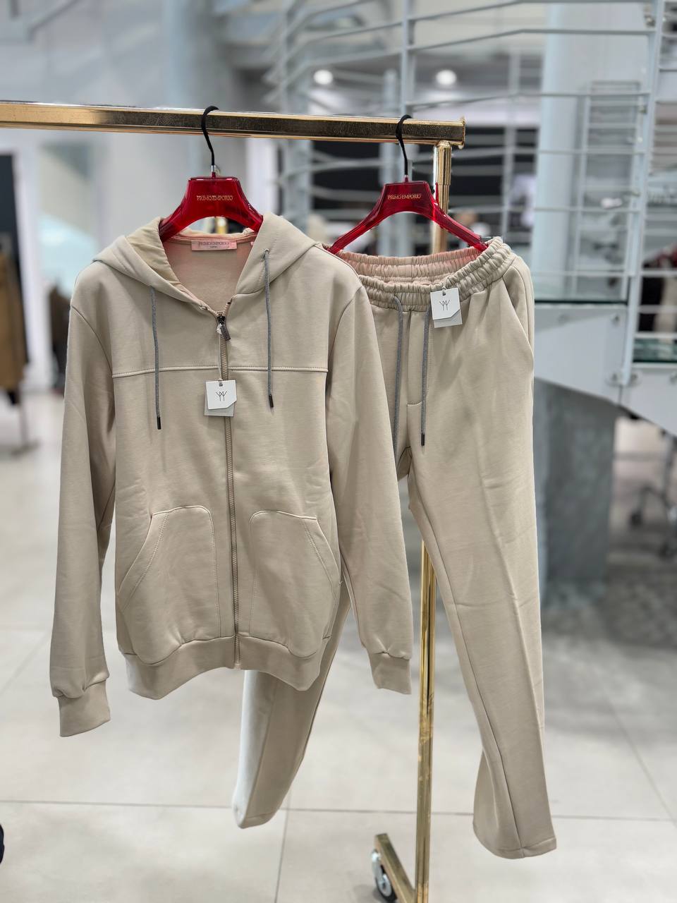 Primo Emporio Фото Primo Emporio