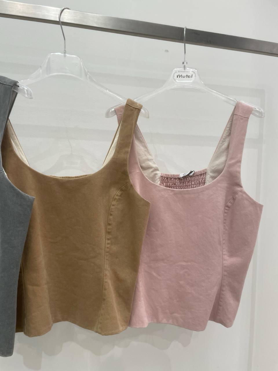 Adora Фото Adora