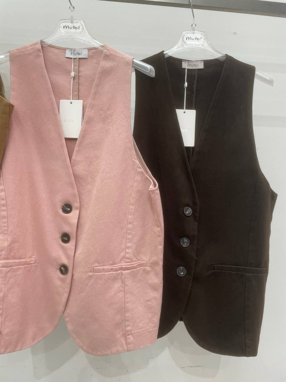 Adora Фото Adora