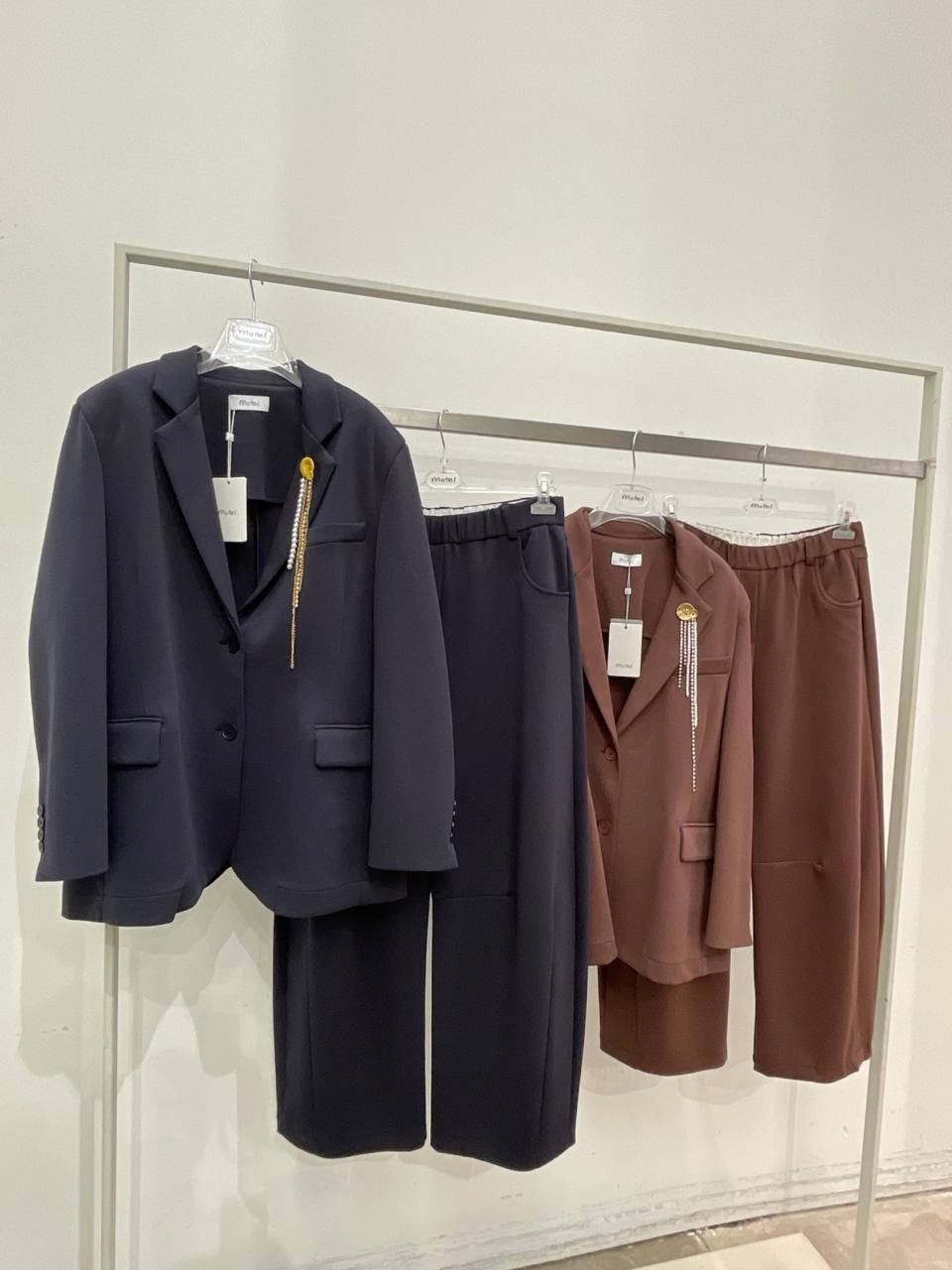 Adora Фото Adora