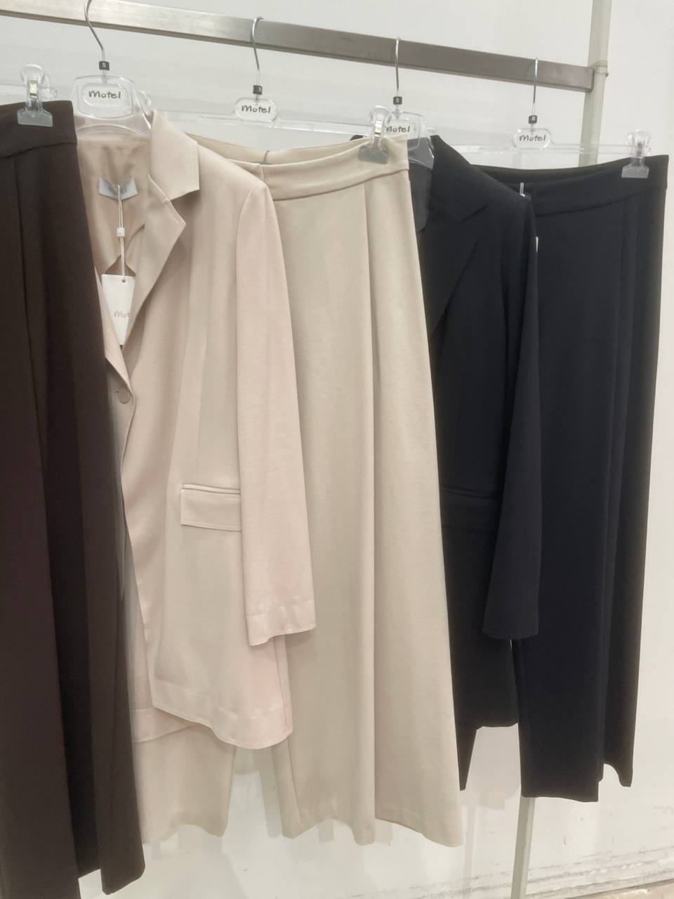 Adora Фото Adora