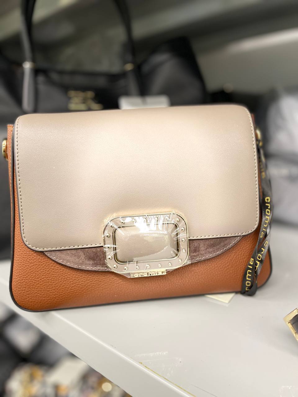 Фото Roberto Serpentini