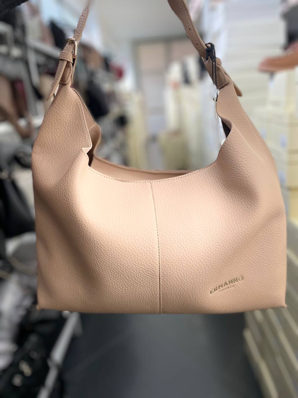 Фото Roberto Serpentini