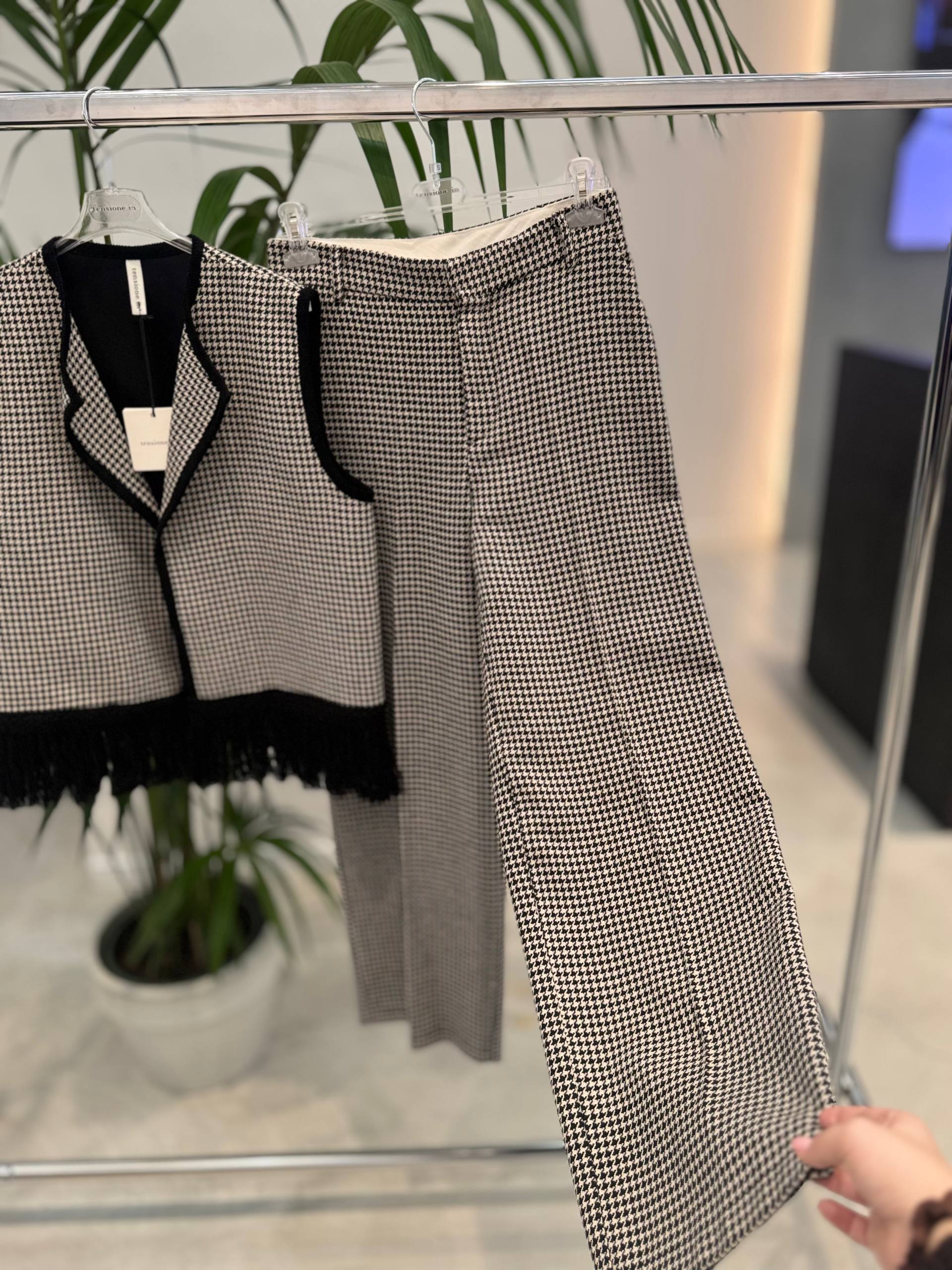 Фото Tensione in