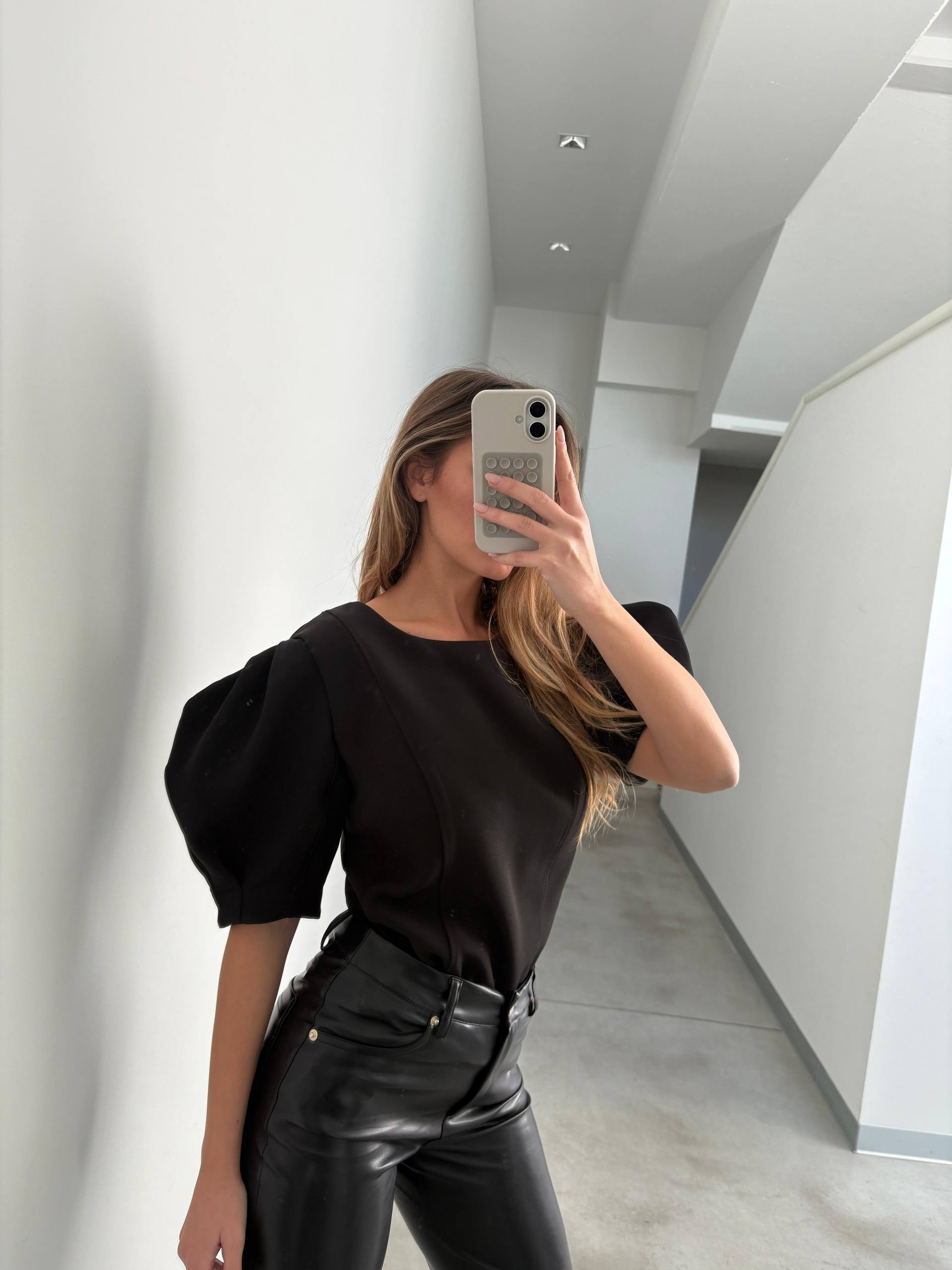 Фото Tensione in