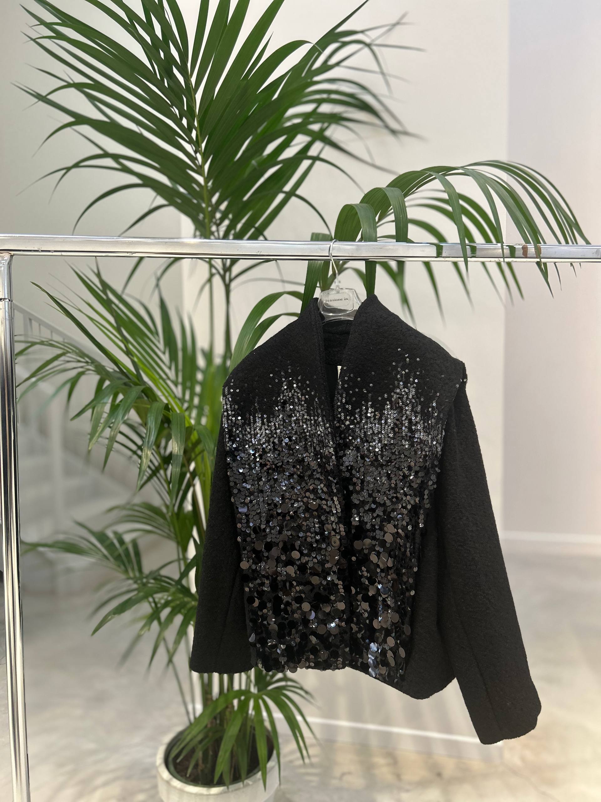 Фото Tensione in