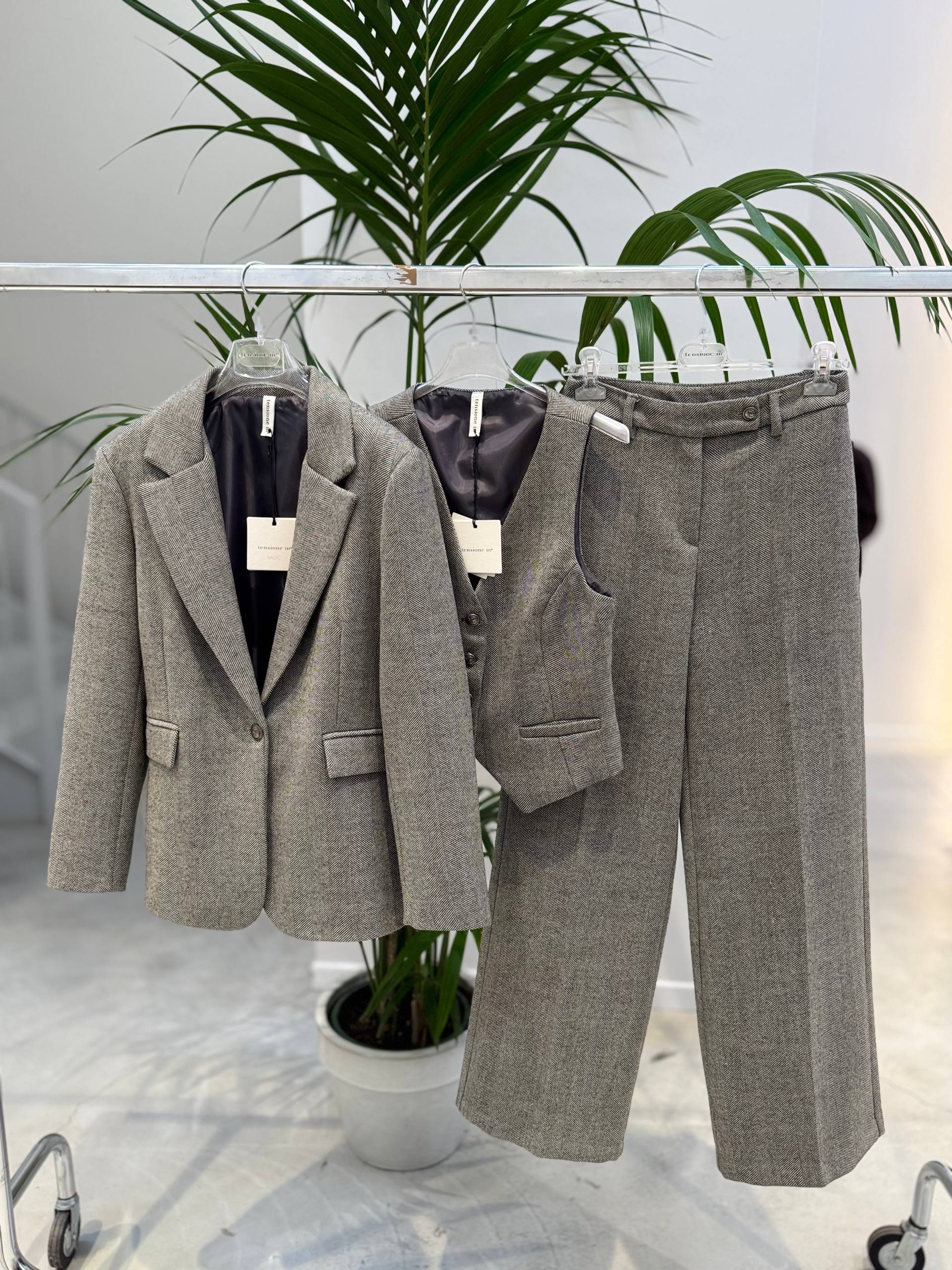 Фото Tensione in