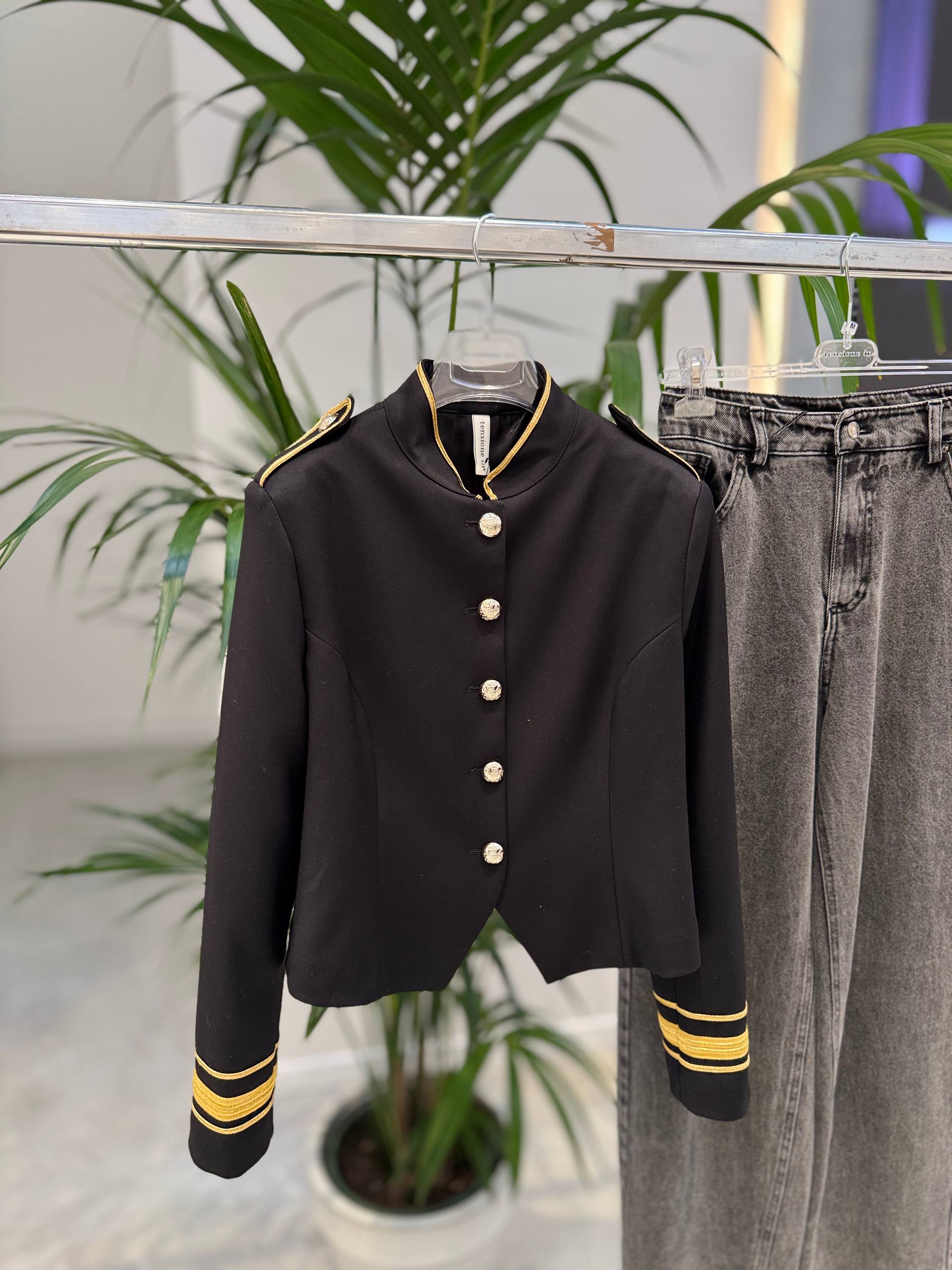 Фото Tensione in