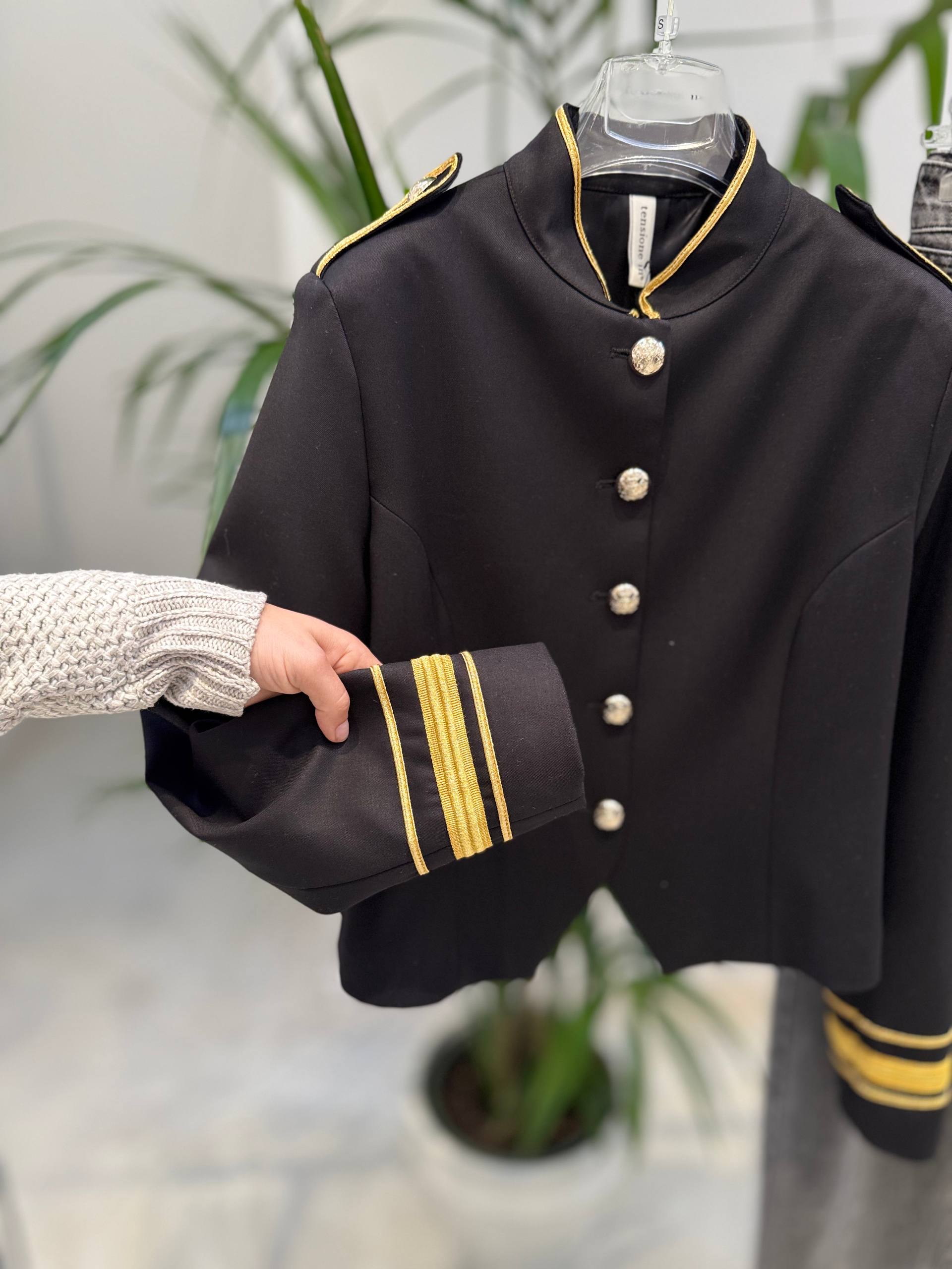 Фото Tensione in