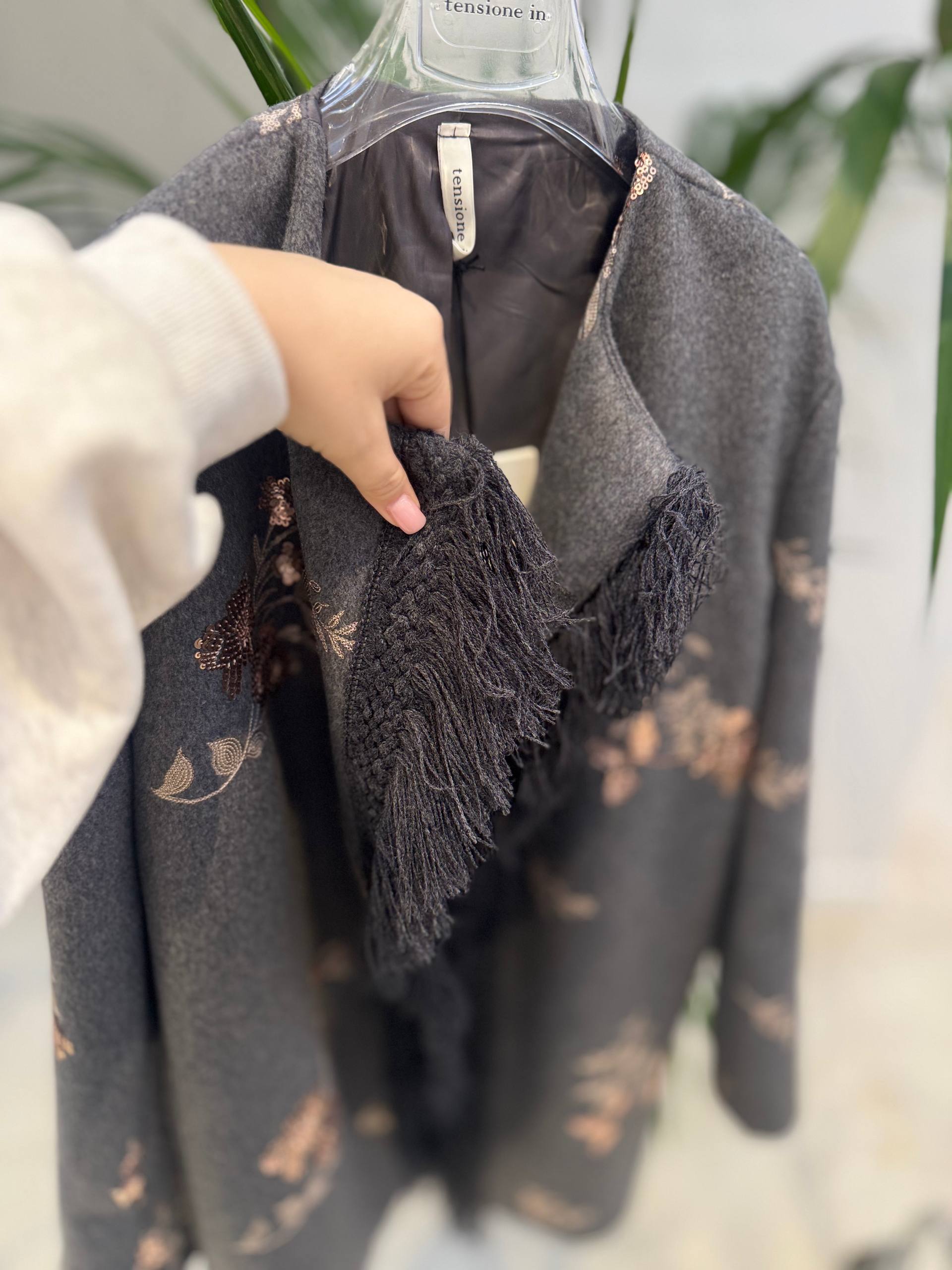 Фото Tensione in