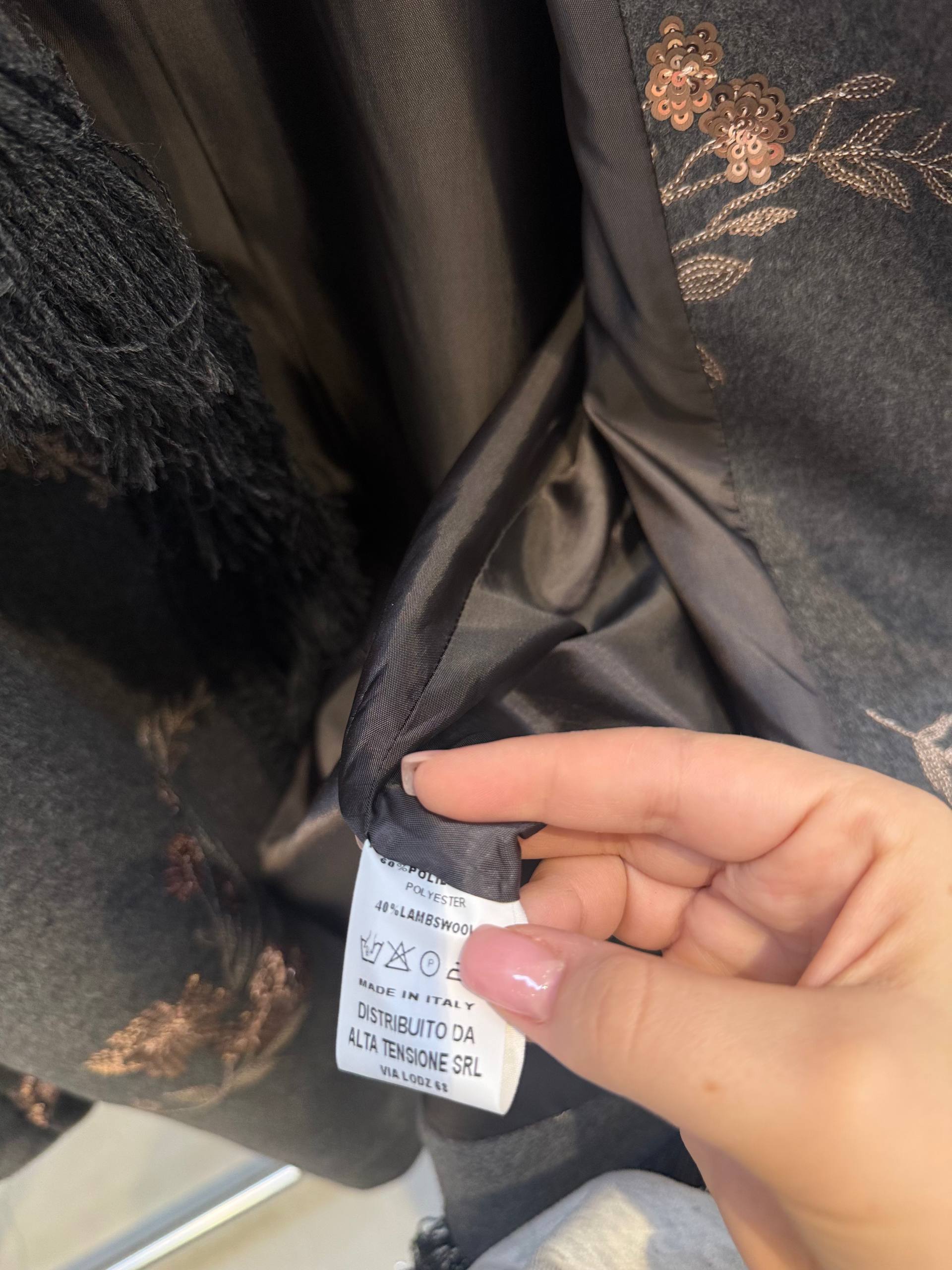 Фото Tensione in