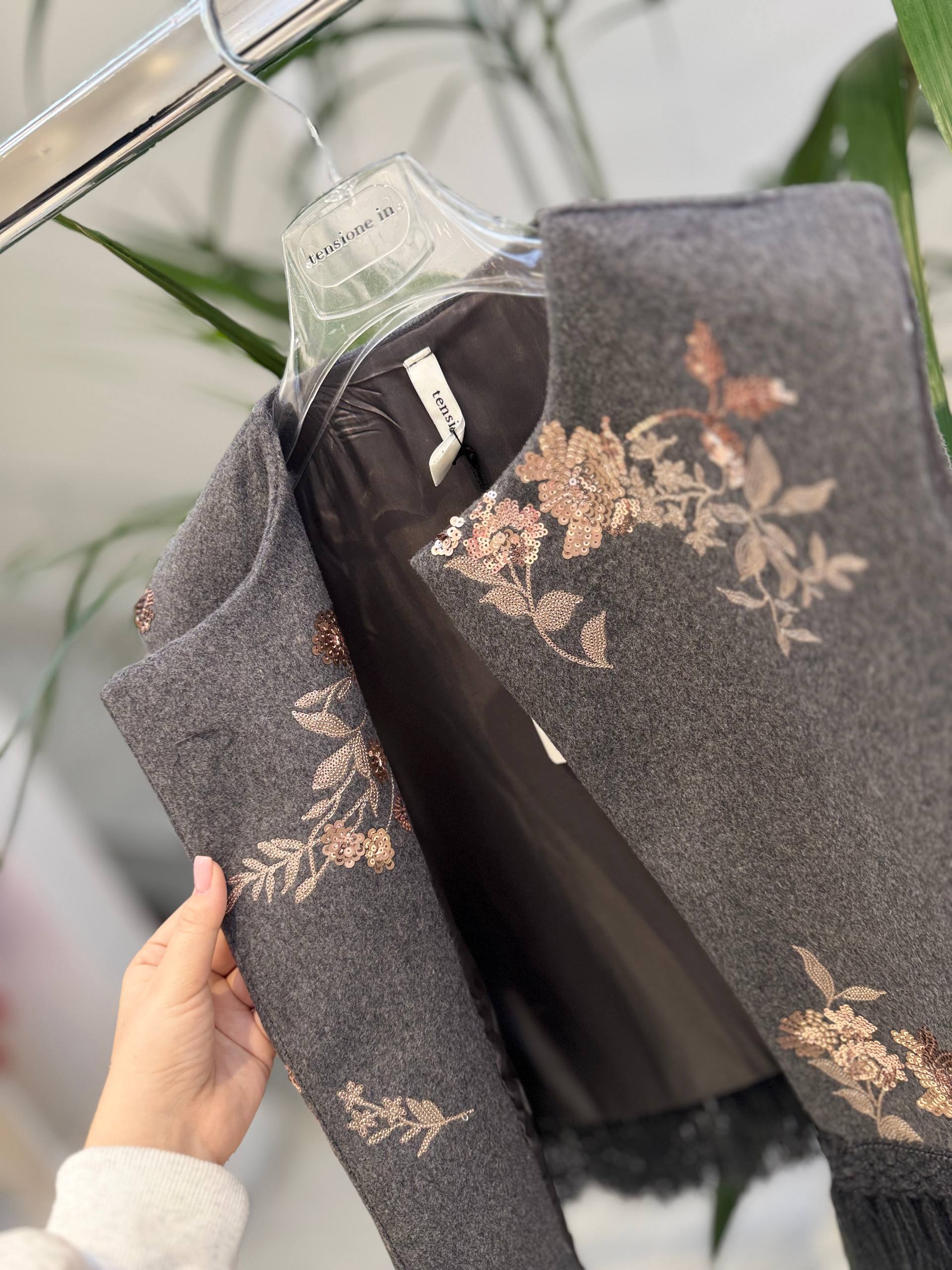 Фото Tensione in