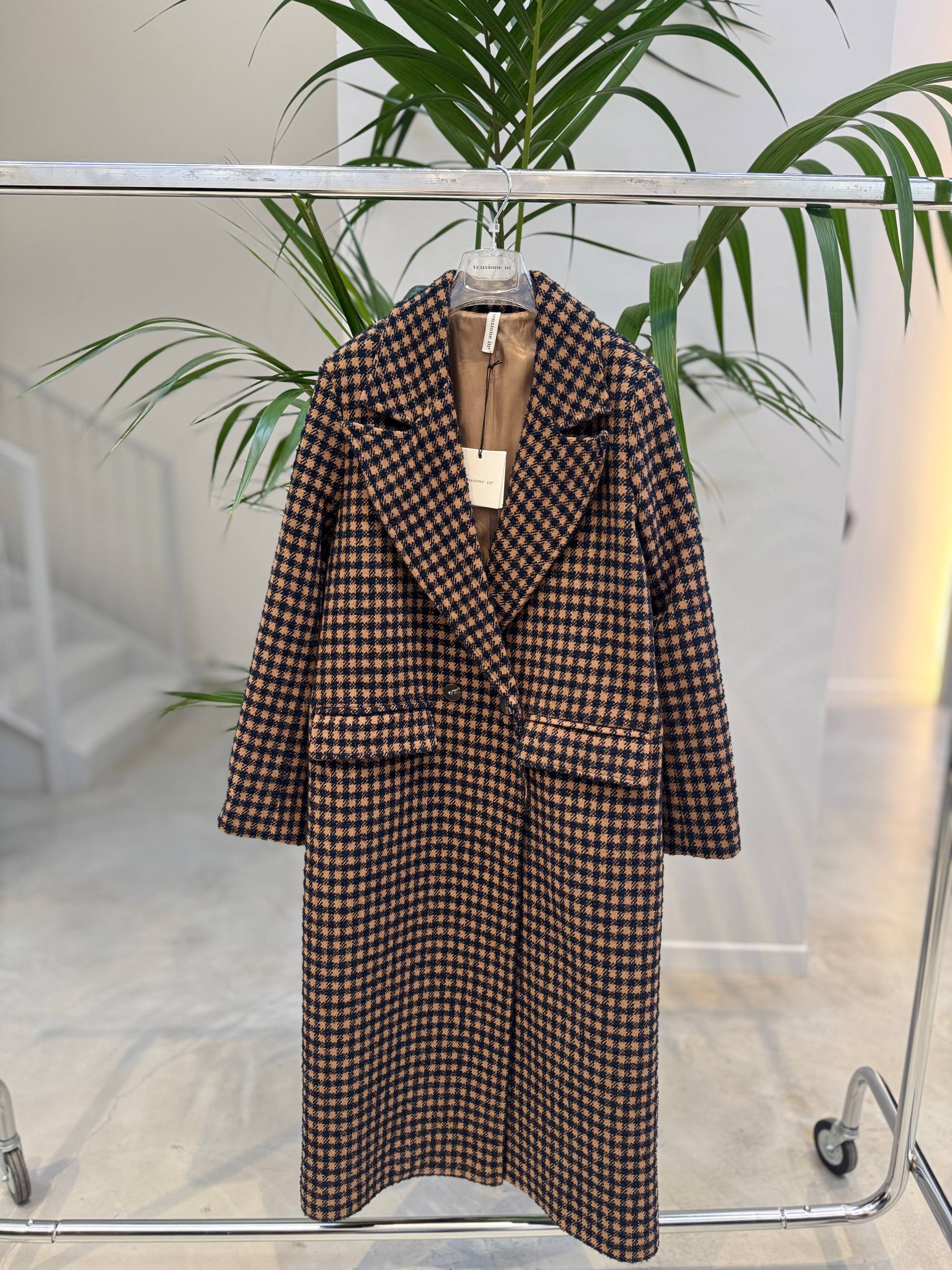 Фото Tensione in