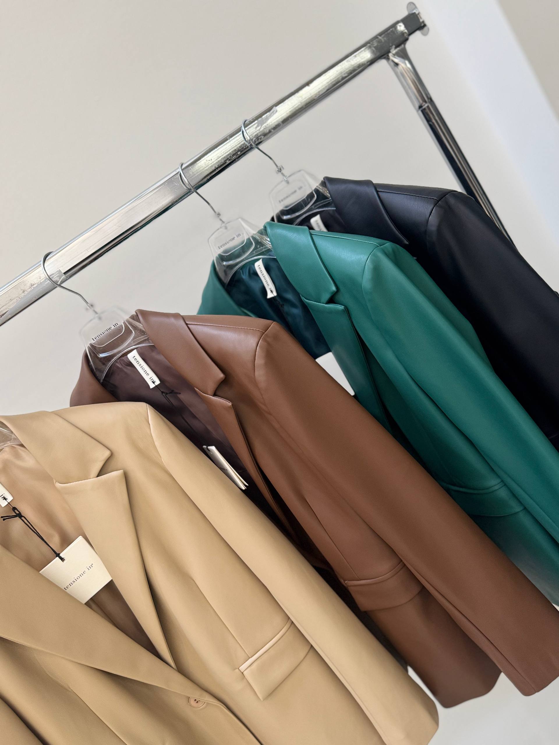 Фото Tensione in