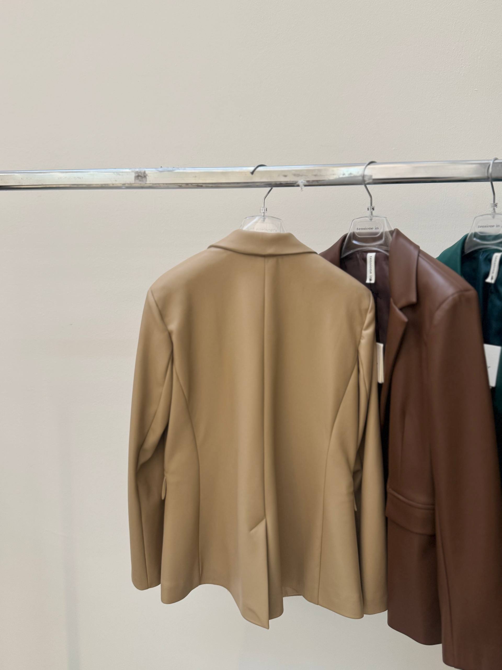 Фото Tensione in