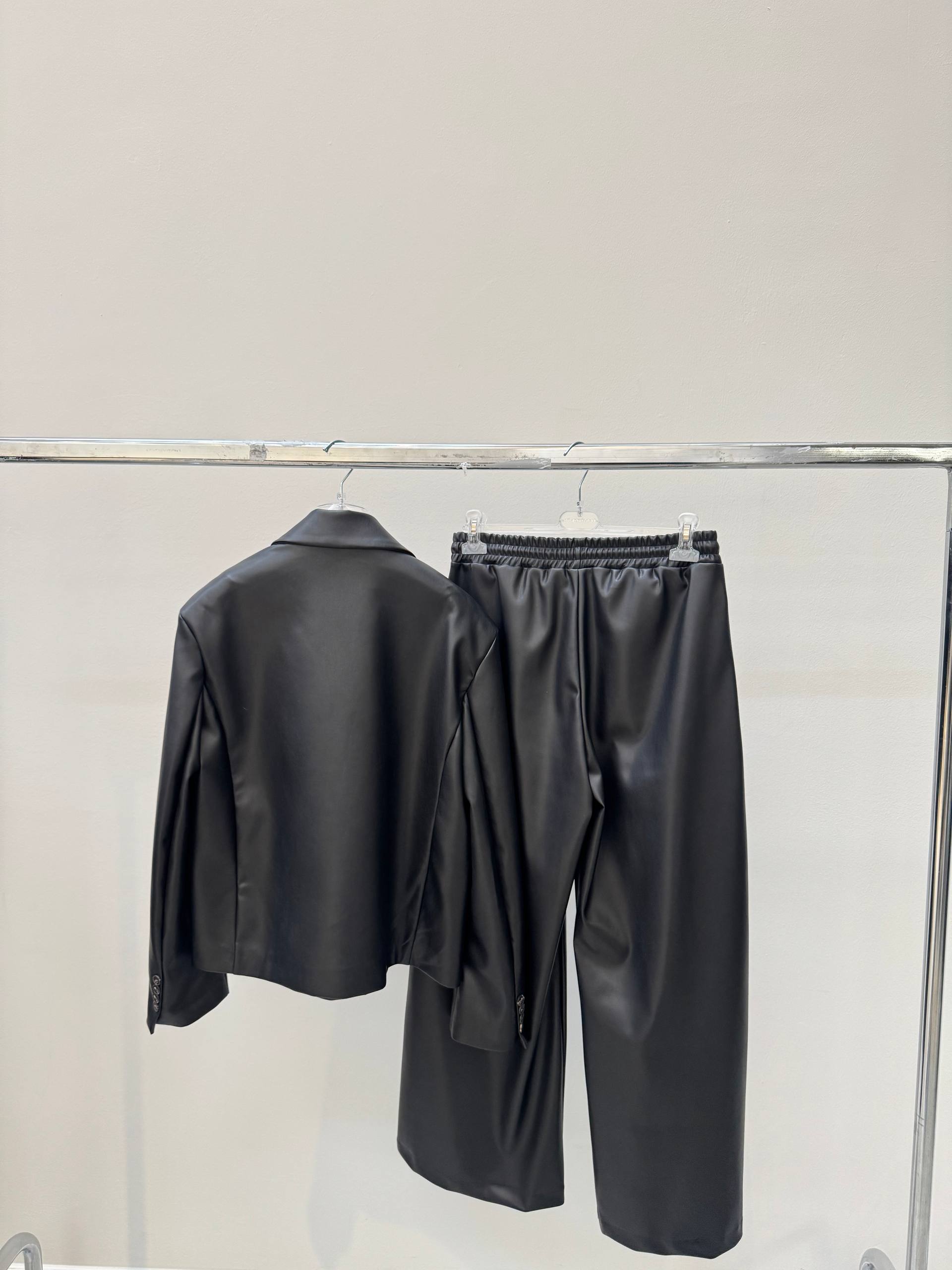 Фото Tensione in