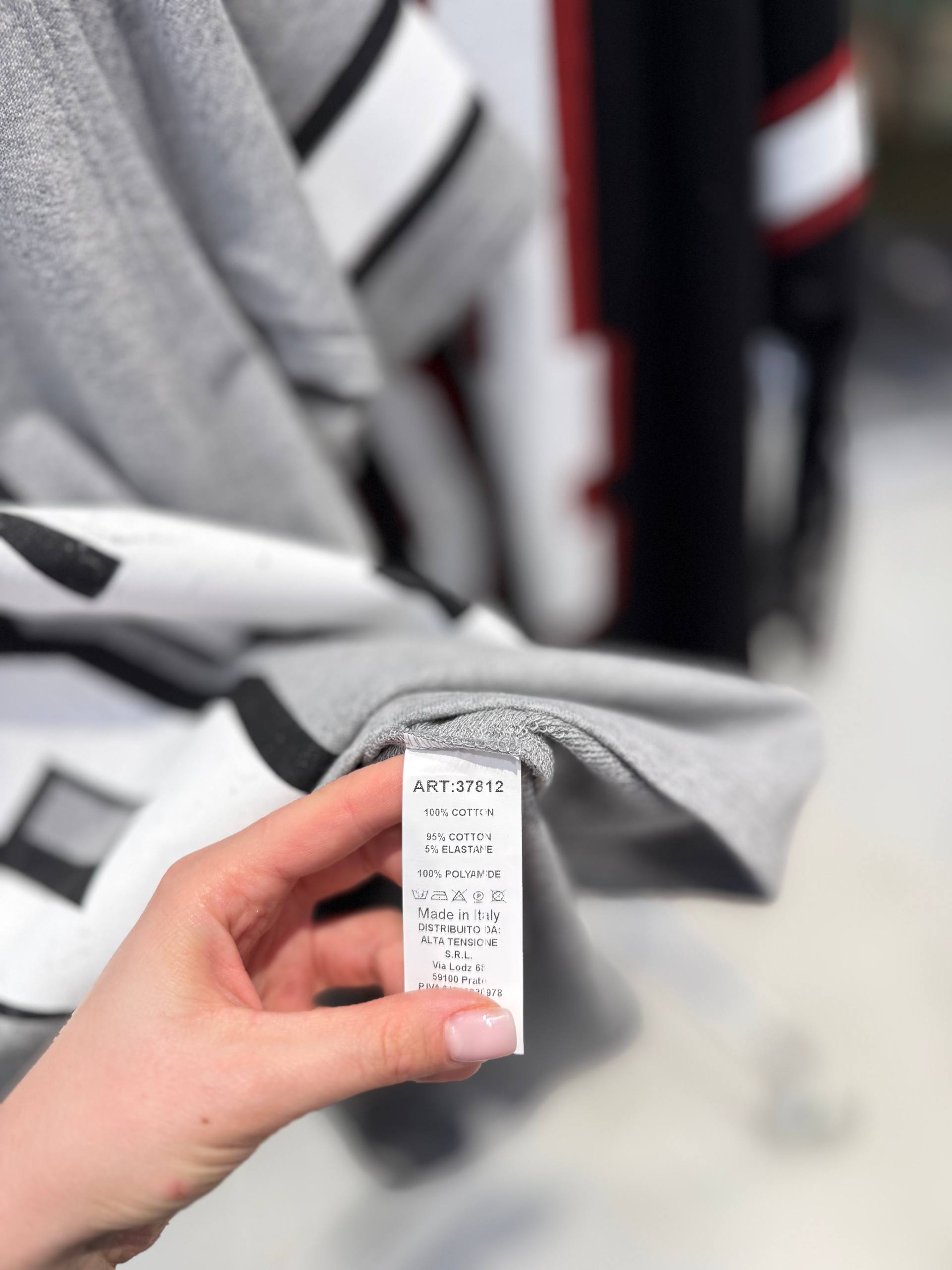 Фото Tensione in