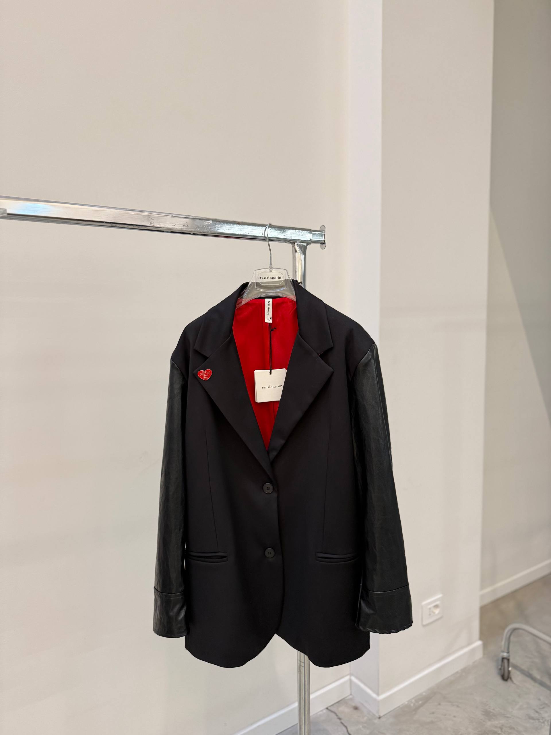 Фото Tensione in