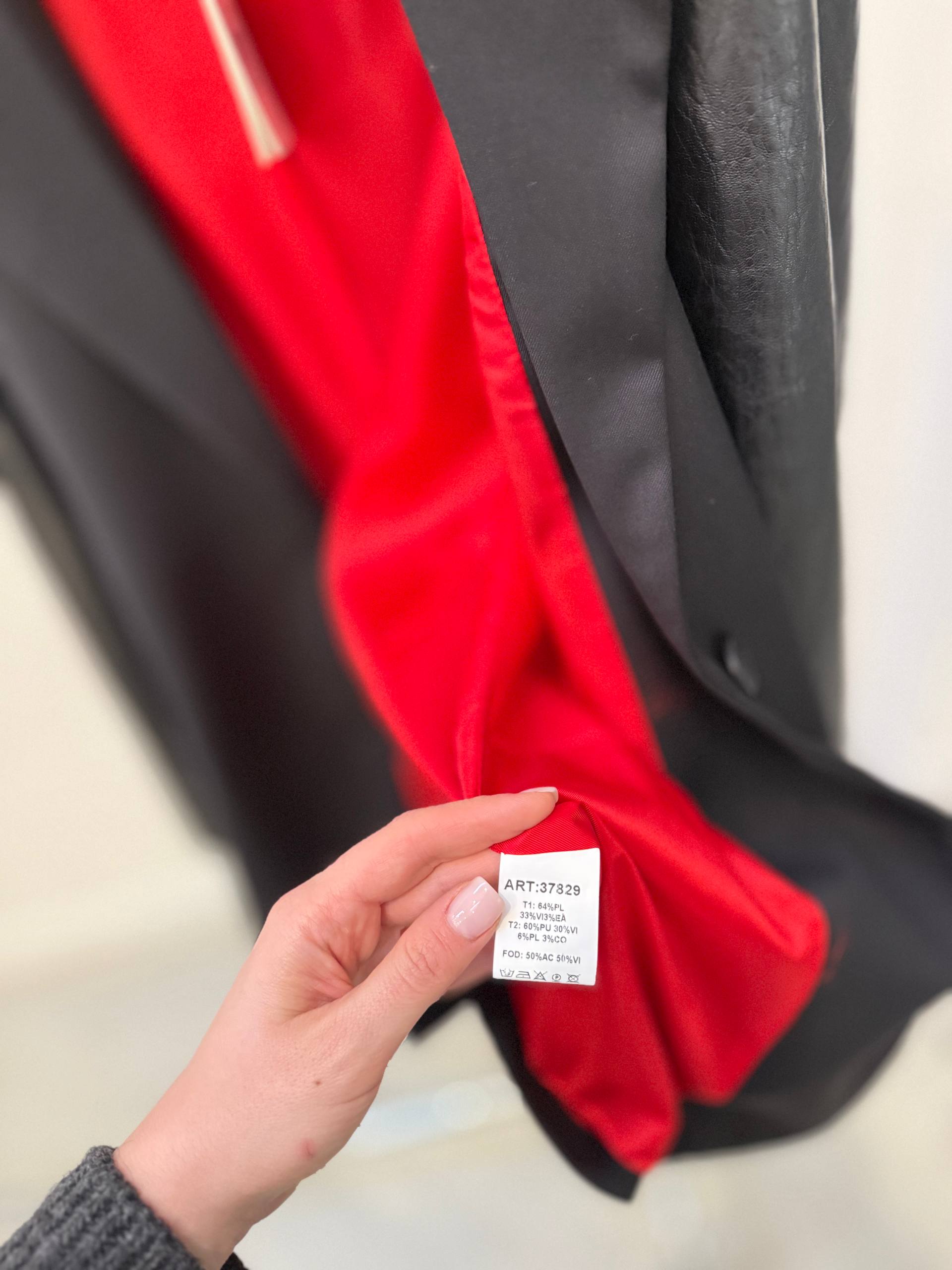 Фото Tensione in