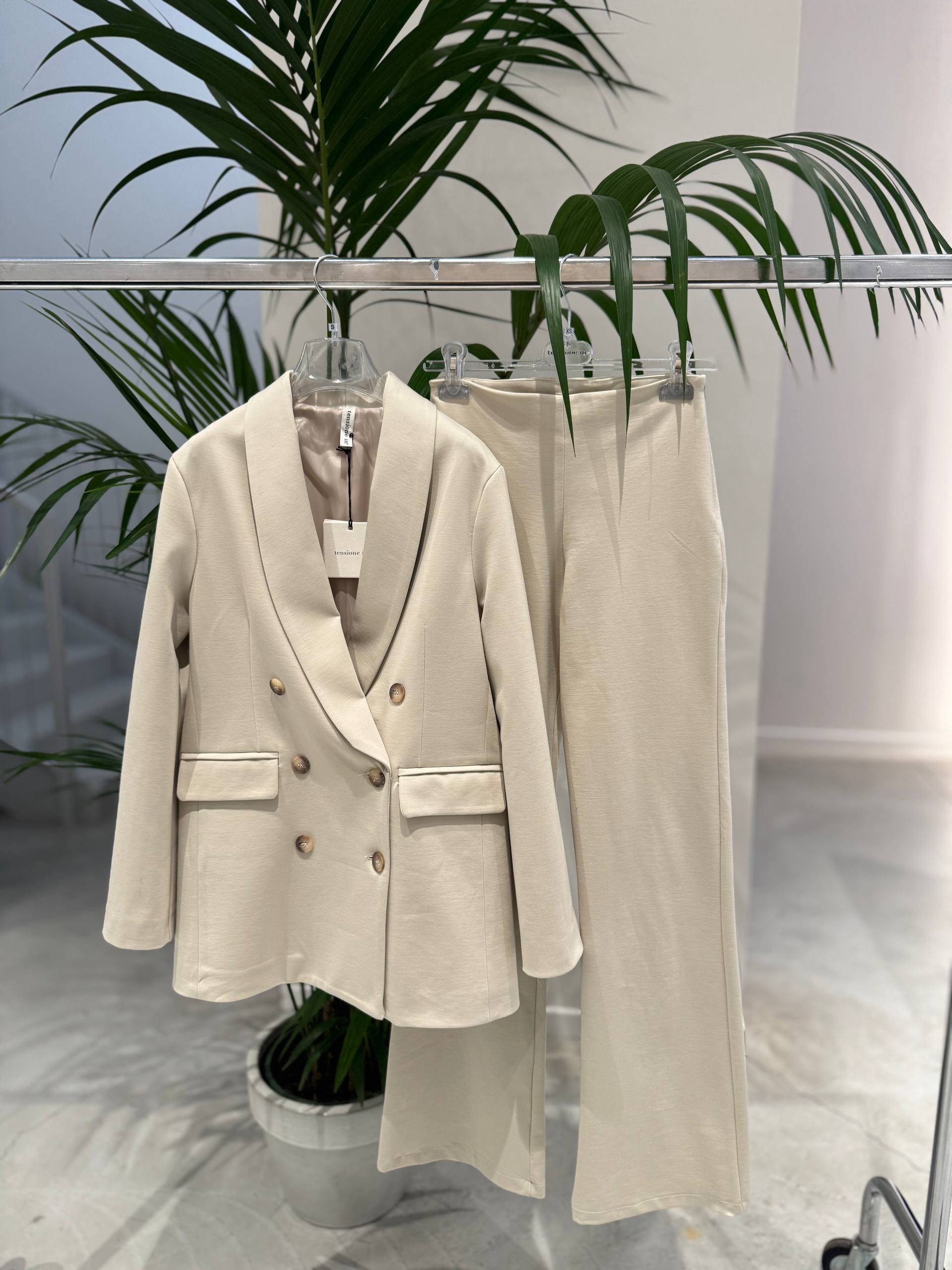 Фото Tensione in