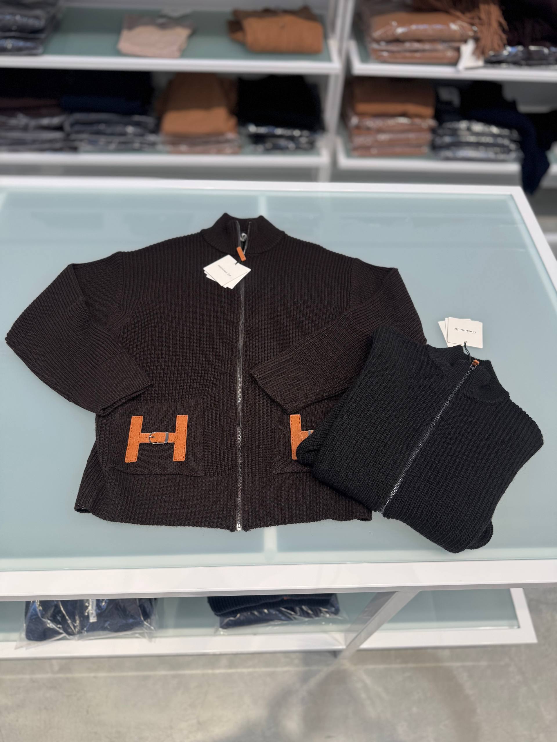 Фото Tensione in