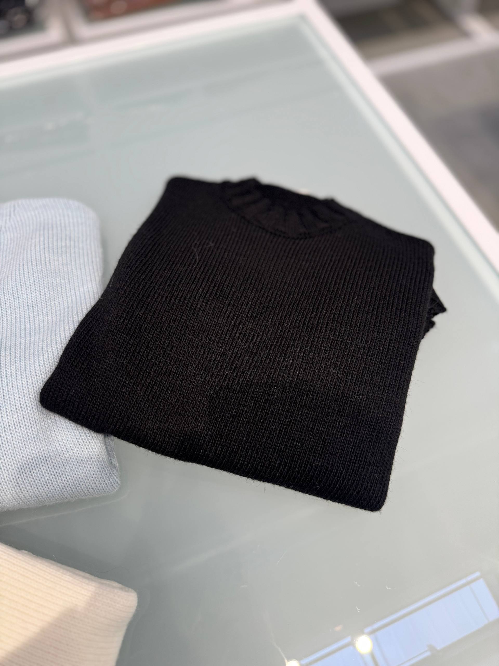 Фото Tensione in