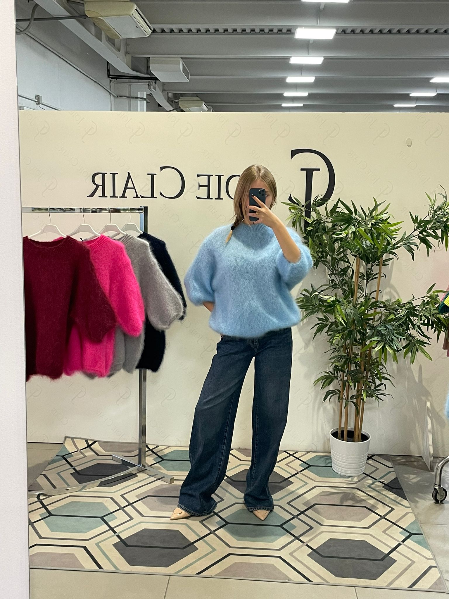 Фото Joie Clair (J-Clair)