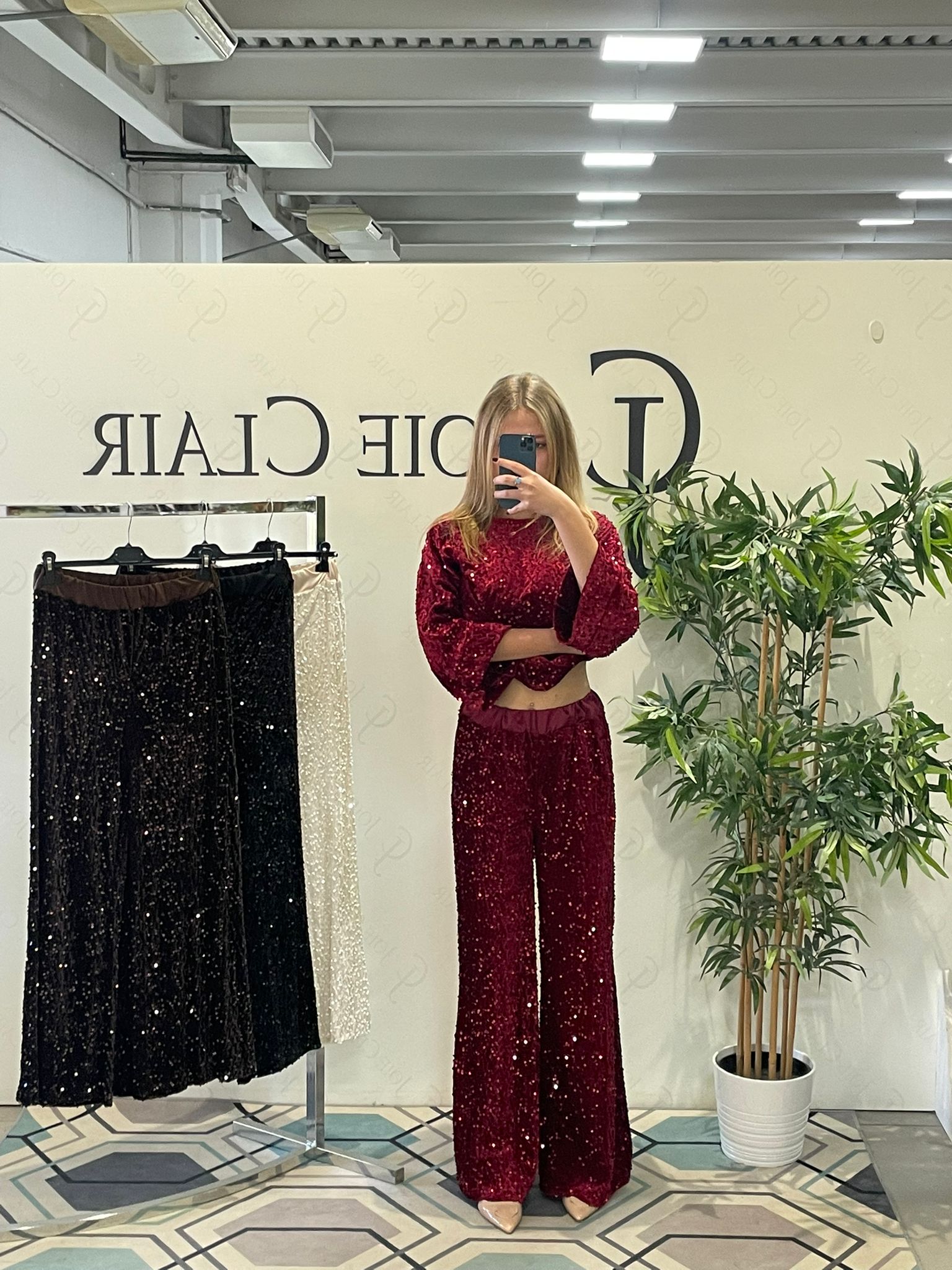 Фото Joie Clair (J-Clair)