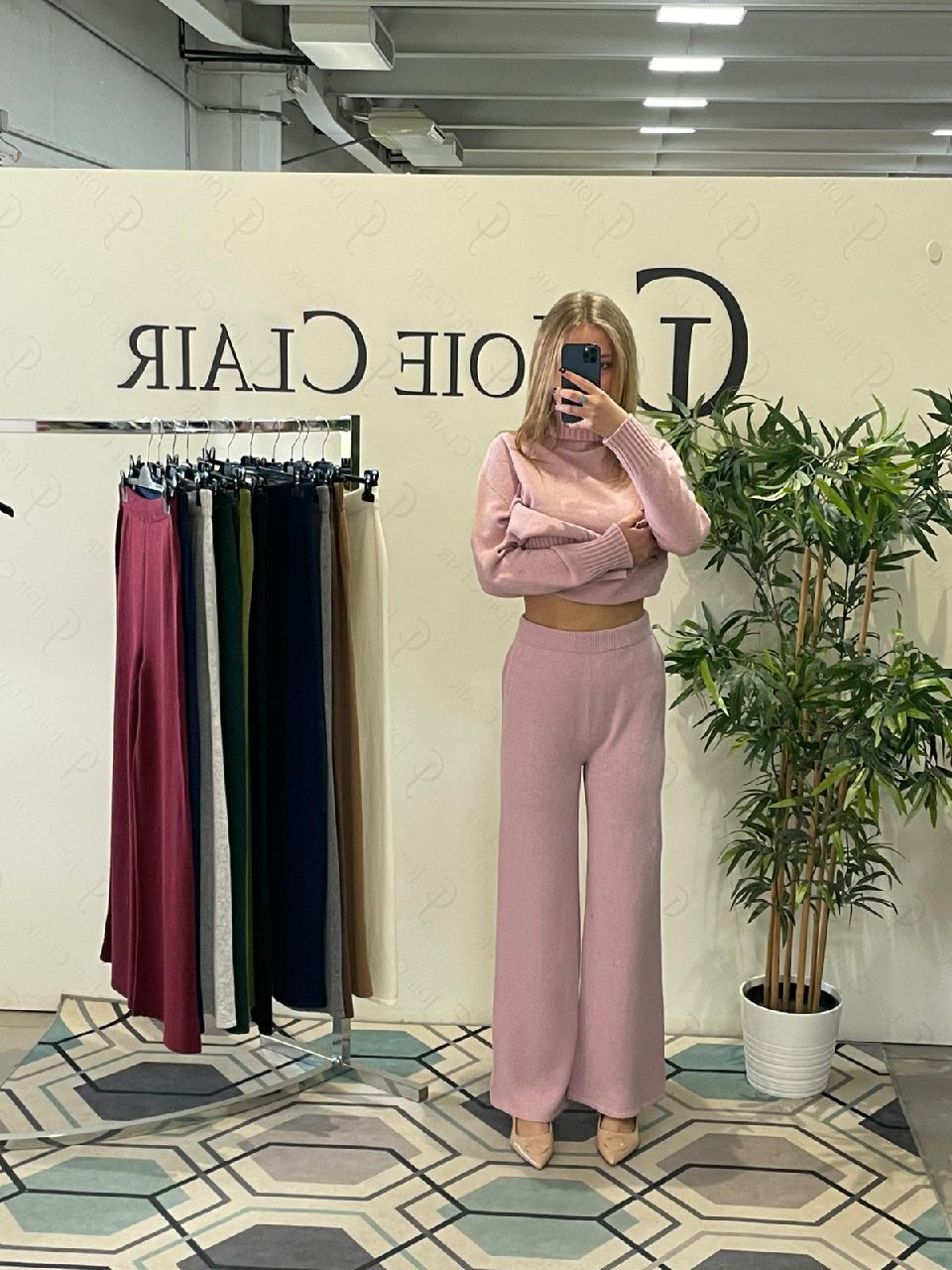 Фото Joie Clair (J-Clair)