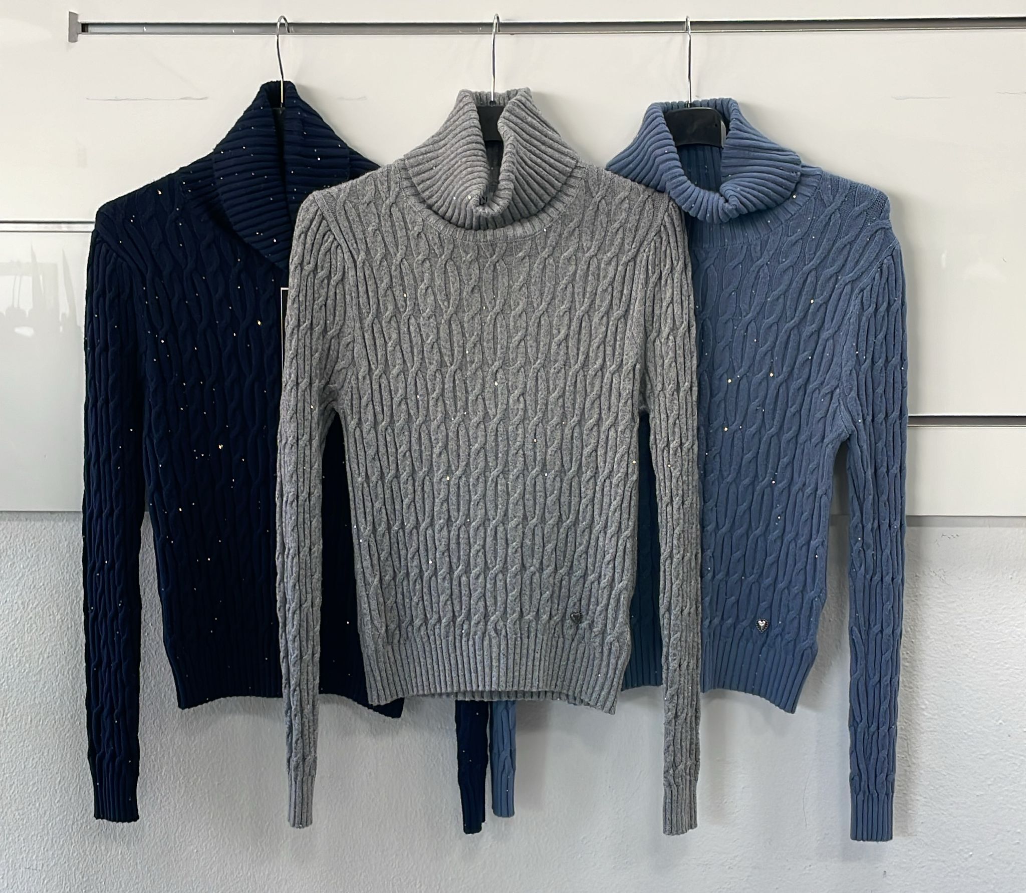 Фото Joie Clair (J-Clair)