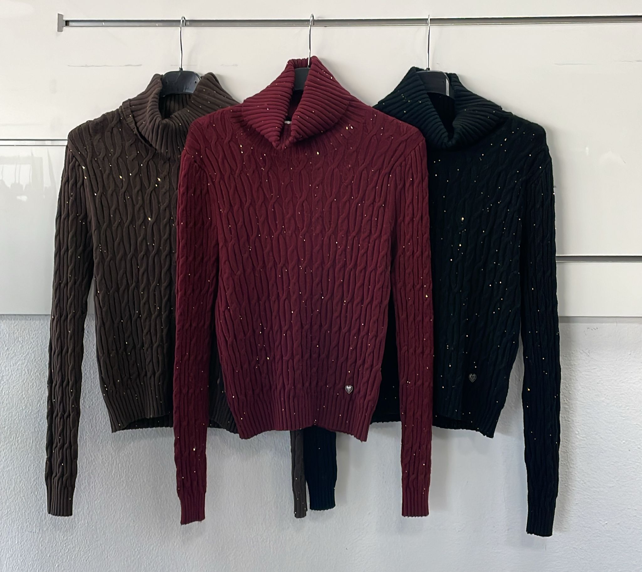 Фото Joie Clair (J-Clair)