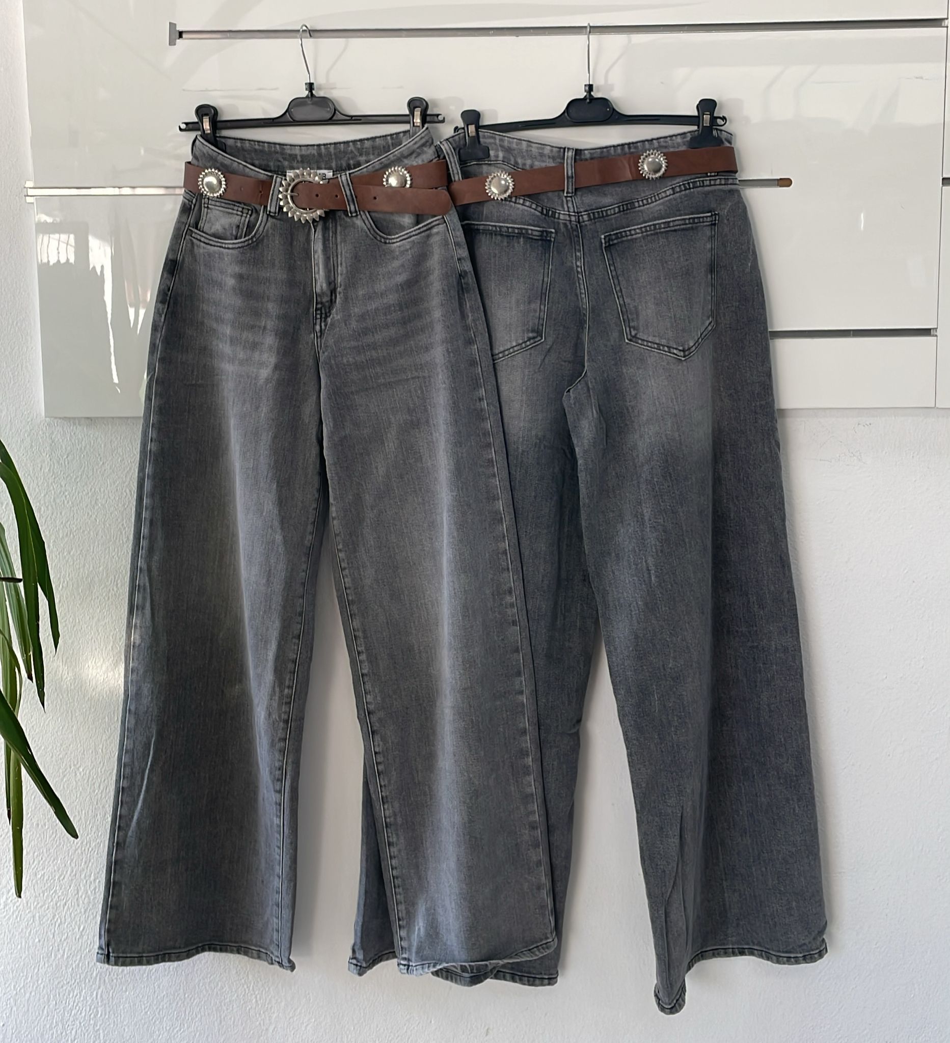 Joie Clair (J-Clair)