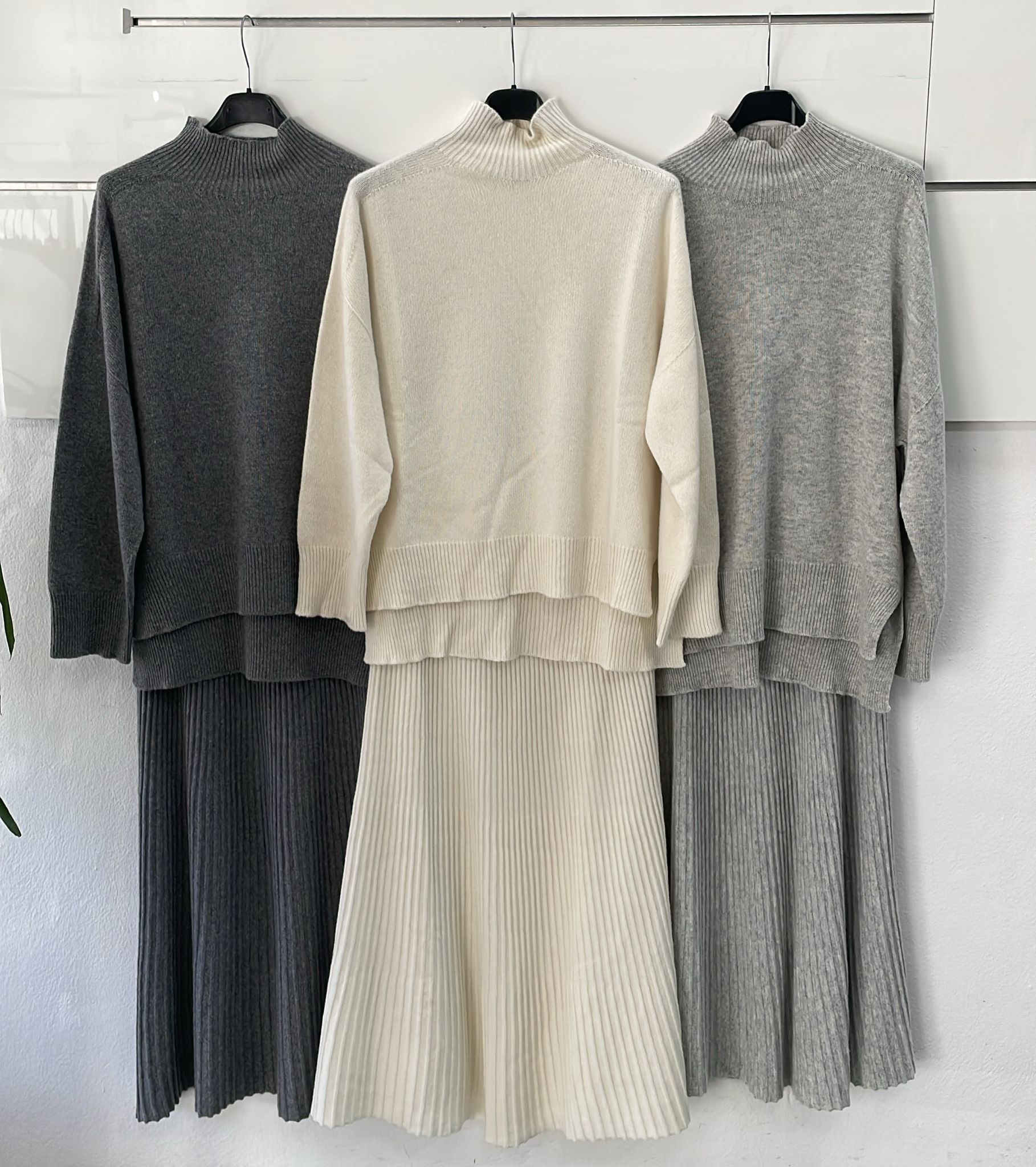 Joie Clair (J-Clair)