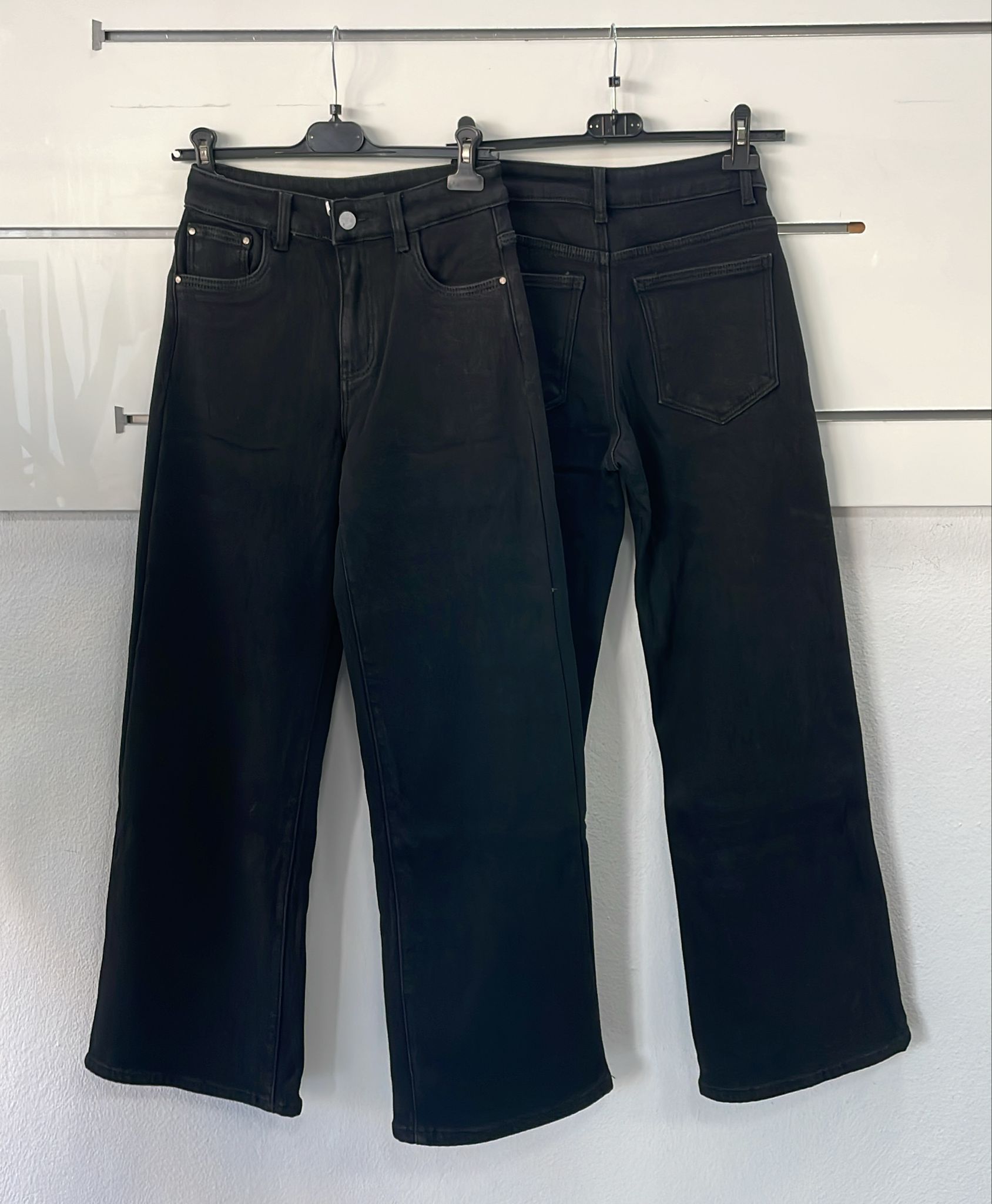 Joie Clair (J-Clair)