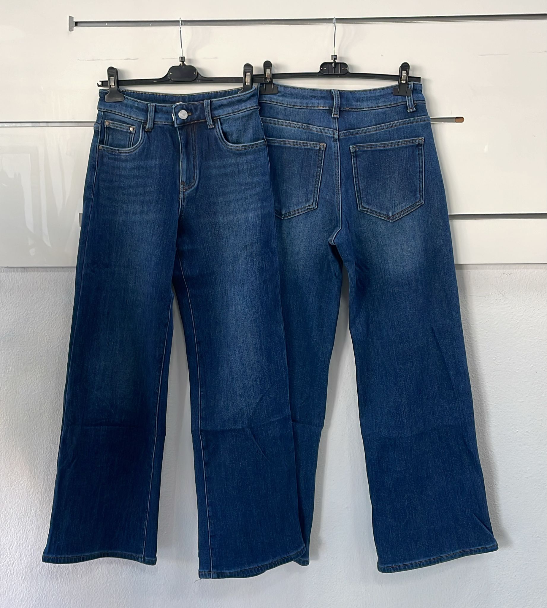 Joie Clair (J-Clair)