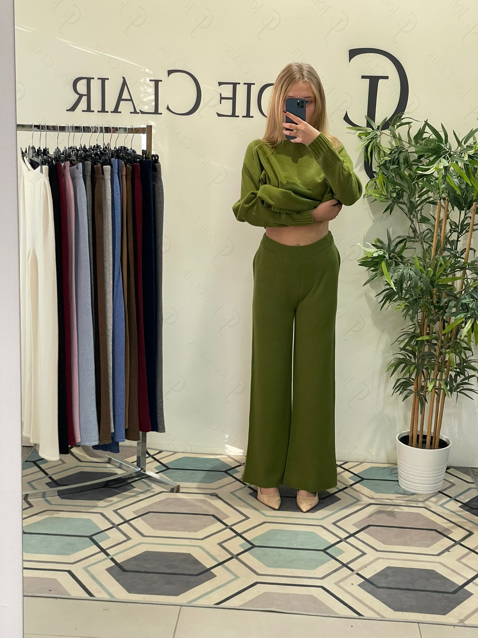 Фото Joie Clair (J-Clair)