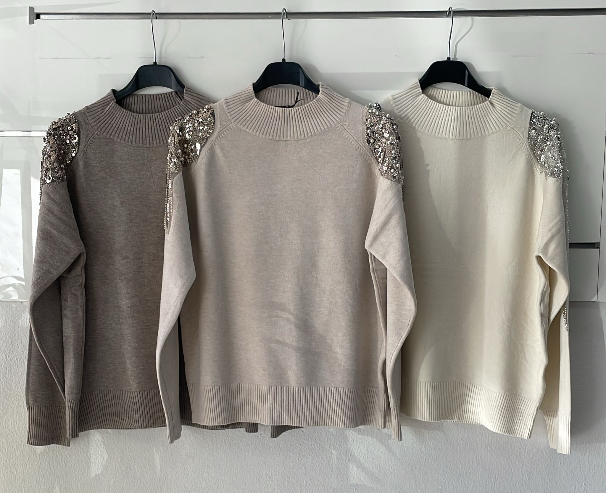 Фото Joie Clair (J-Clair)