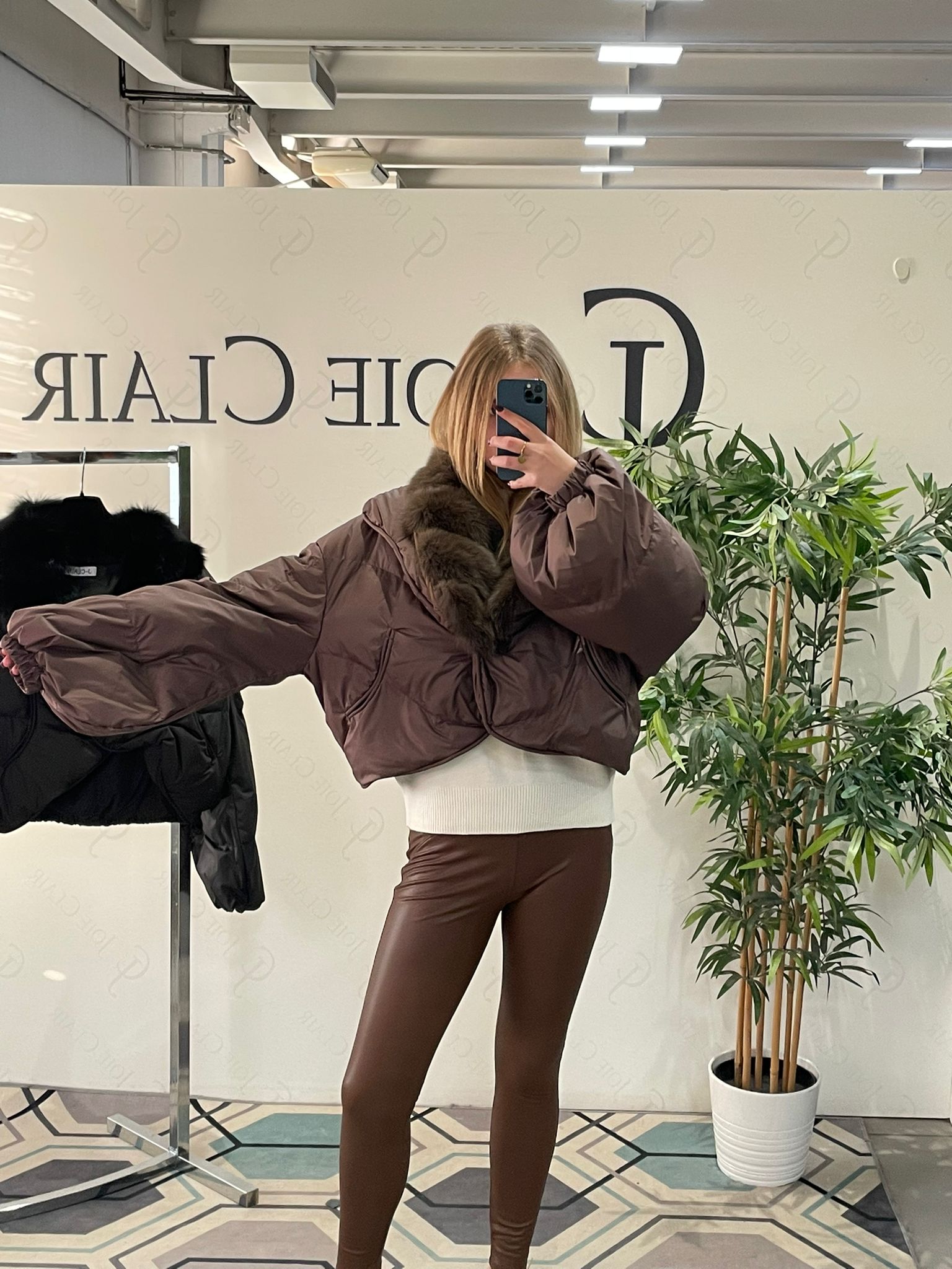 Фото Joie Clair (J-Clair)