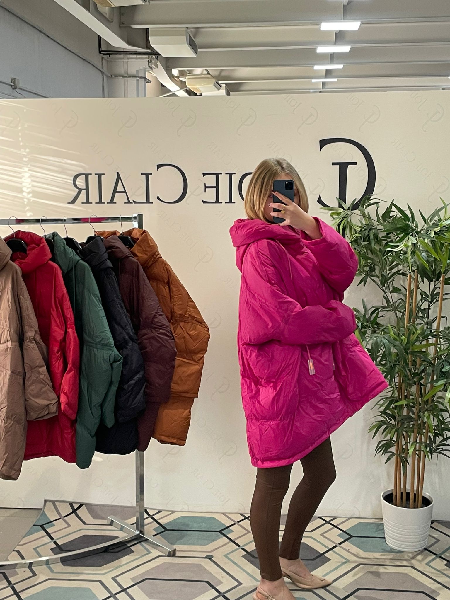 Фото Joie Clair (J-Clair)