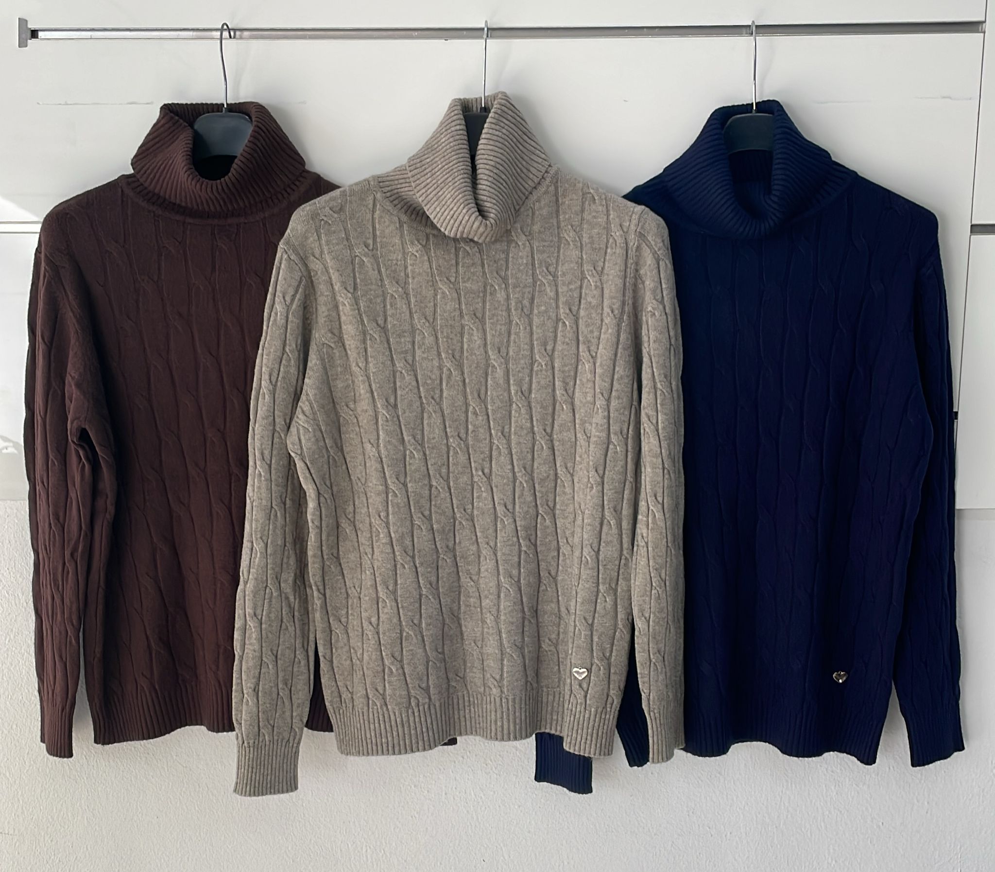 Фото Joie Clair (J-Clair)