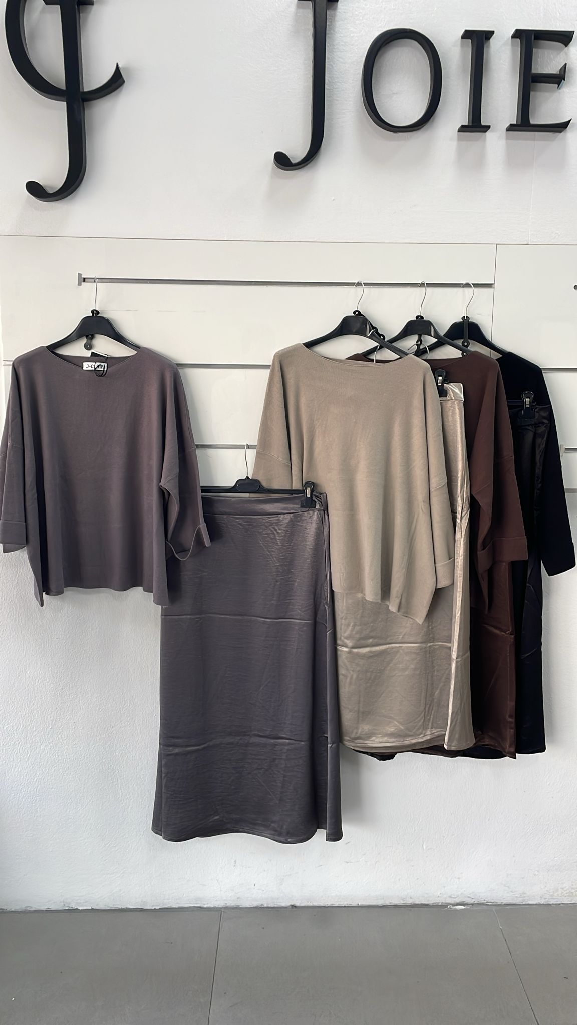 Фото Joie Clair (J-Clair)