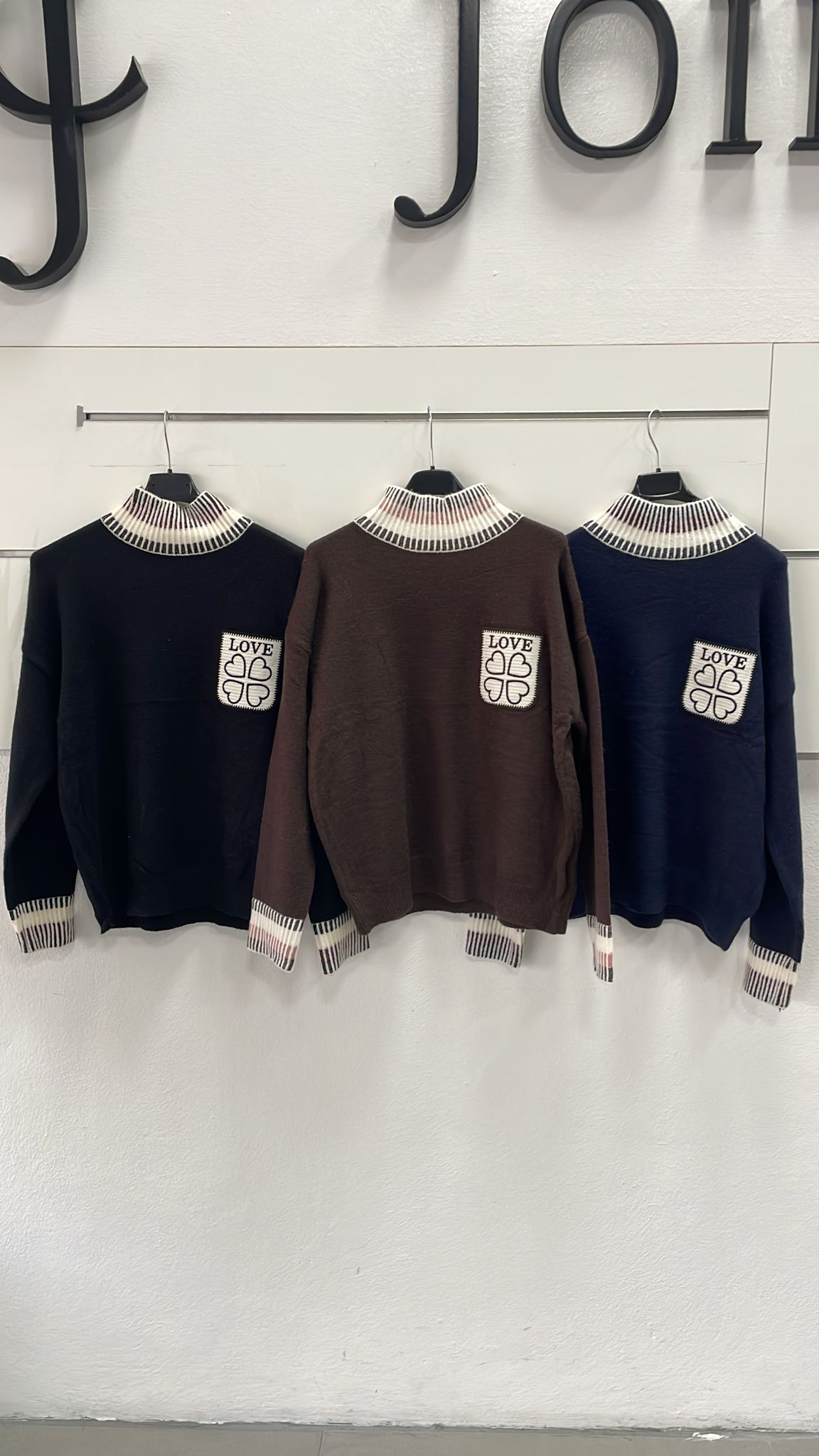 Фото Joie Clair (J-Clair)