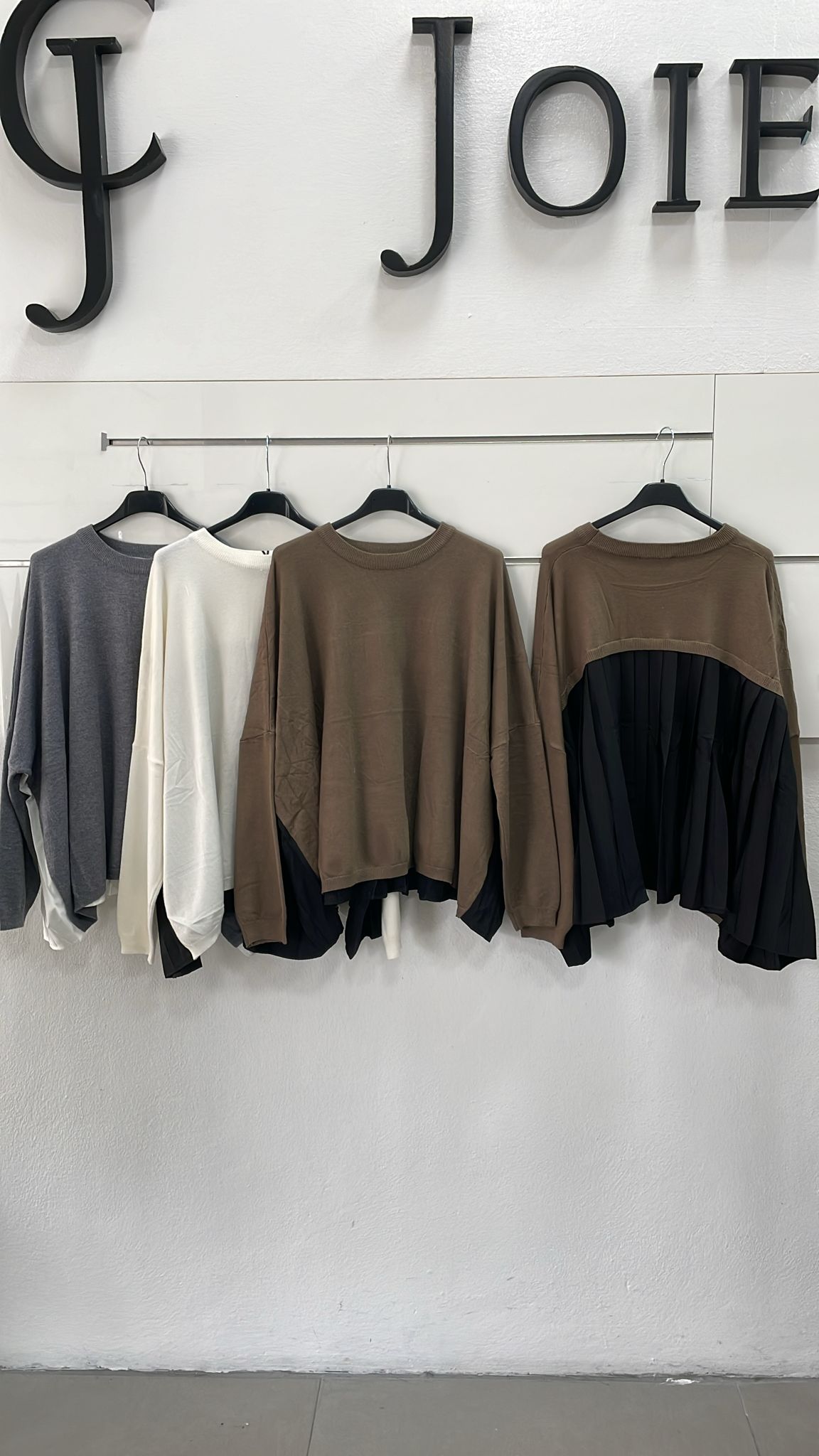 Фото Joie Clair (J-Clair)