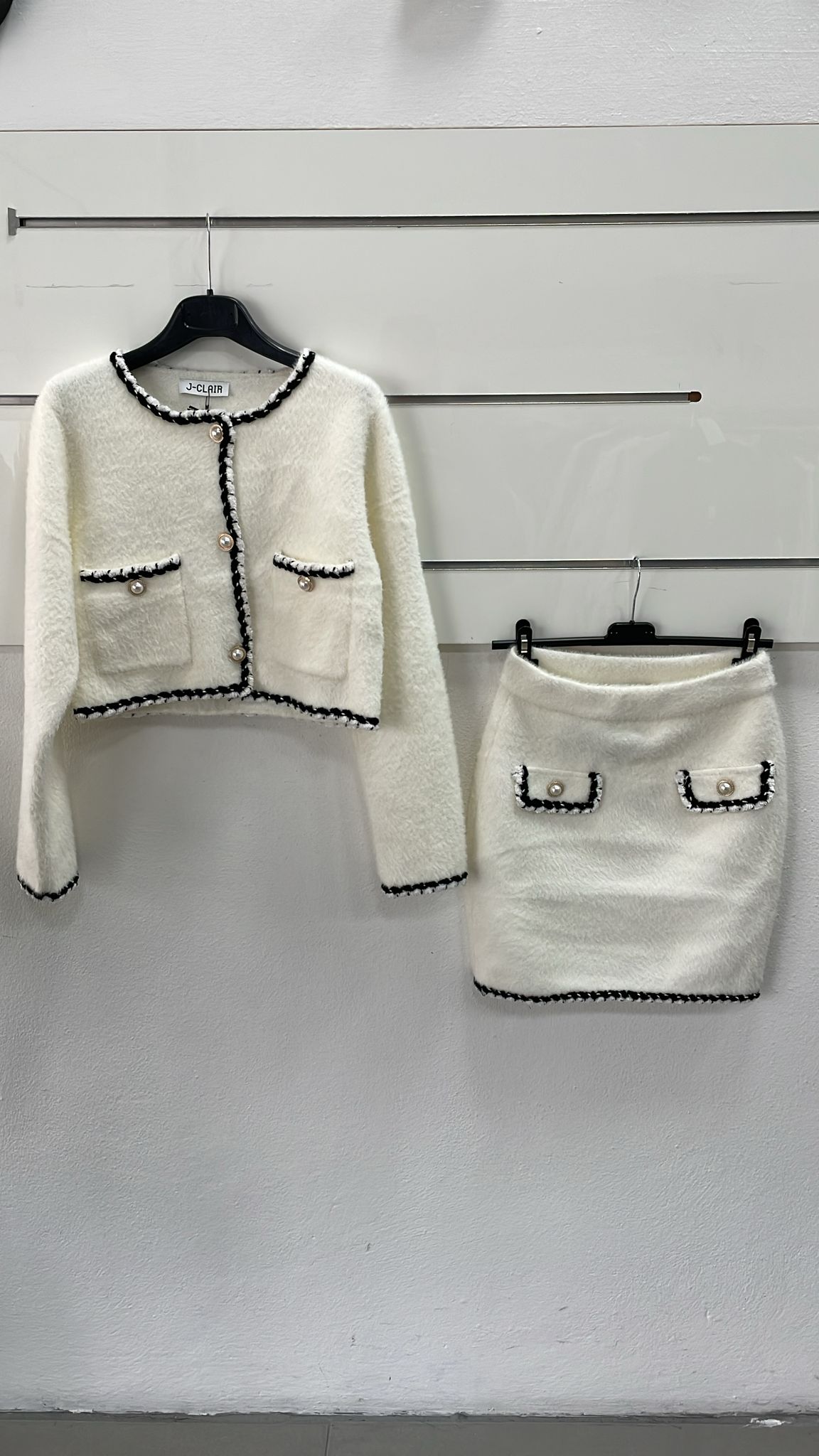 Фото Joie Clair (J-Clair)