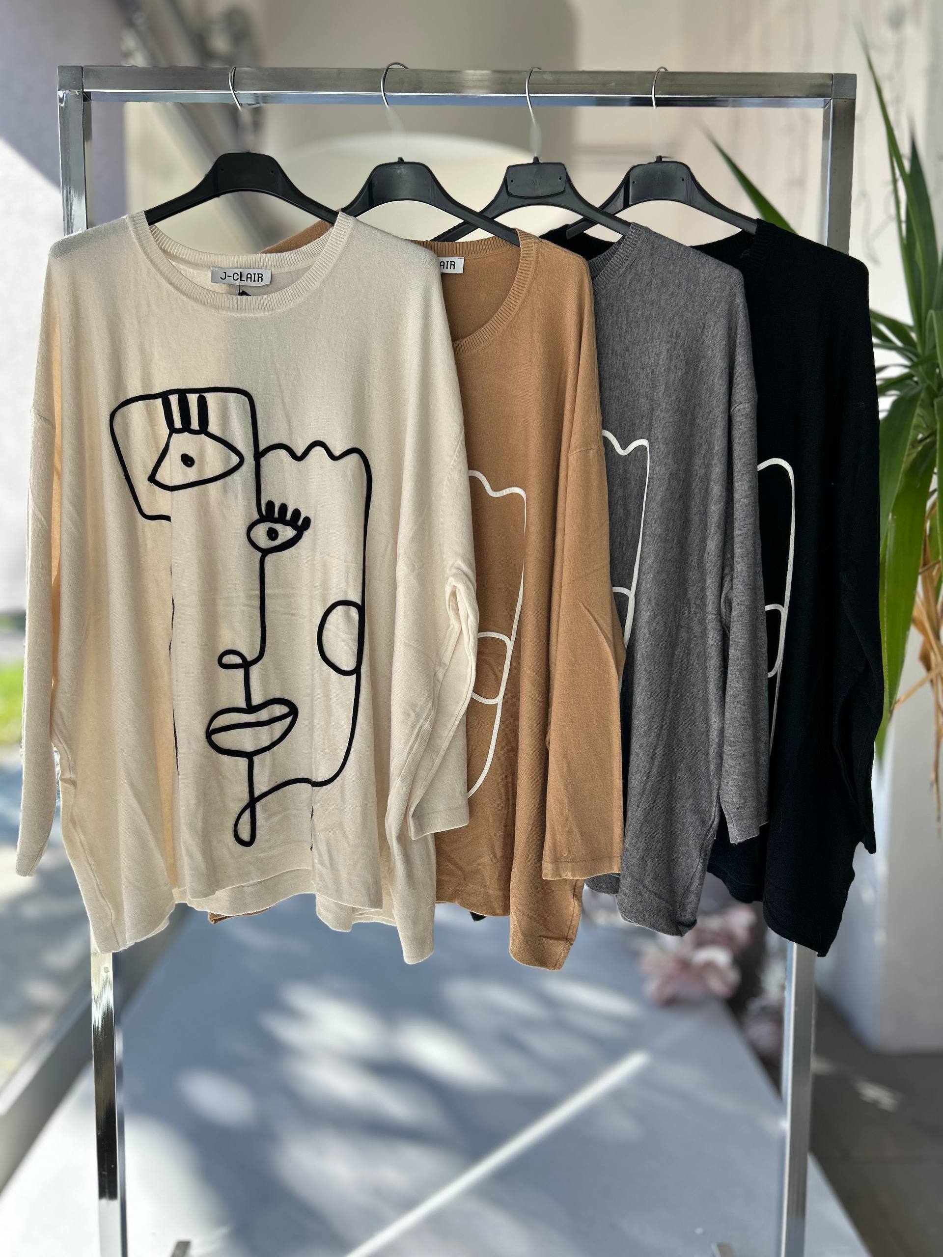 Фото Joie Clair (J-Clair)