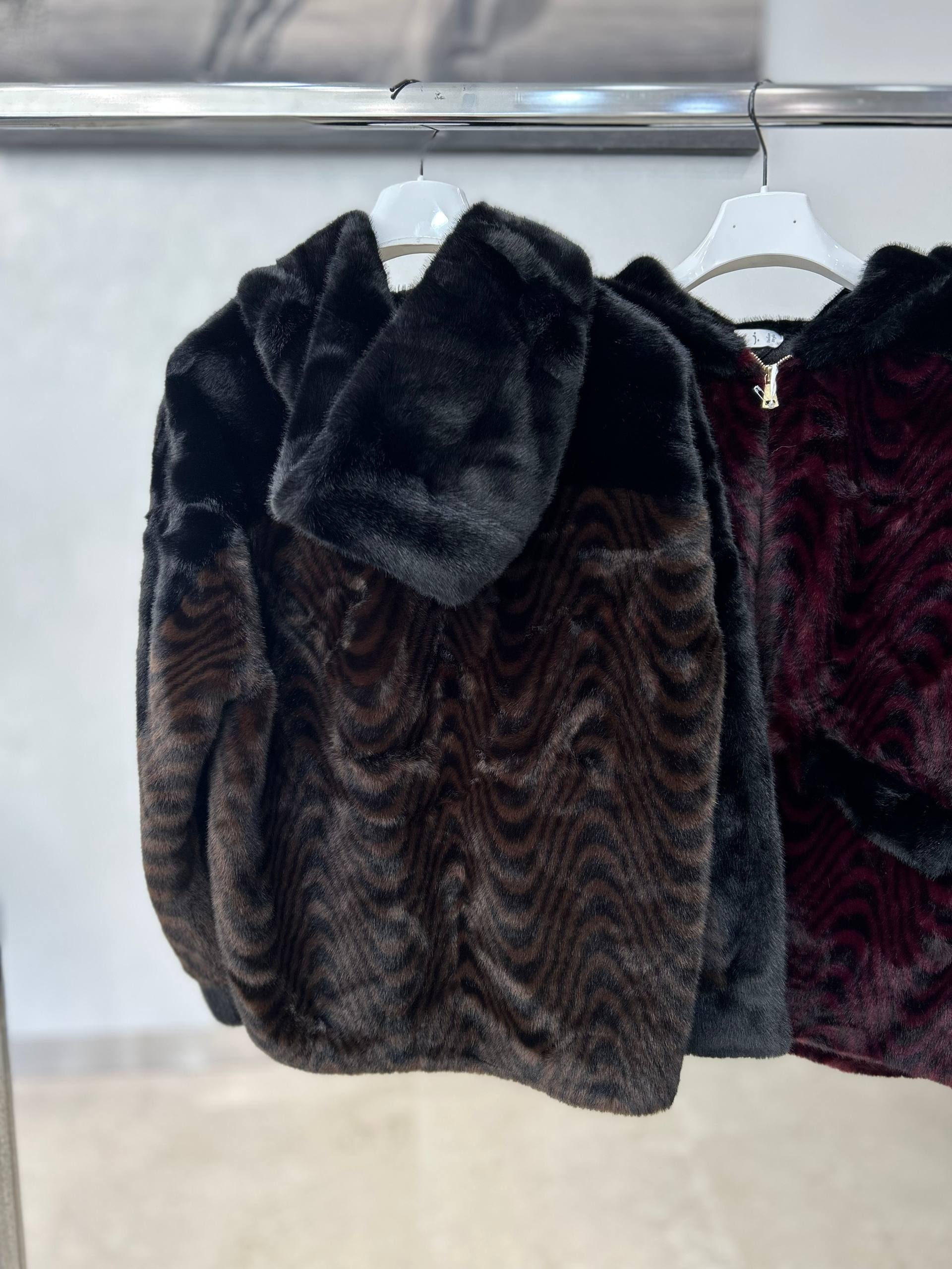 Фото Joie Clair (J-Clair)